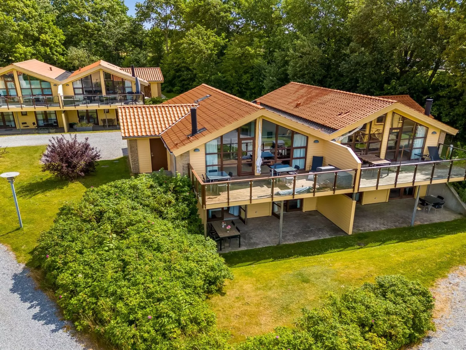 "Rouwen" - 120m from the sea-Buiten