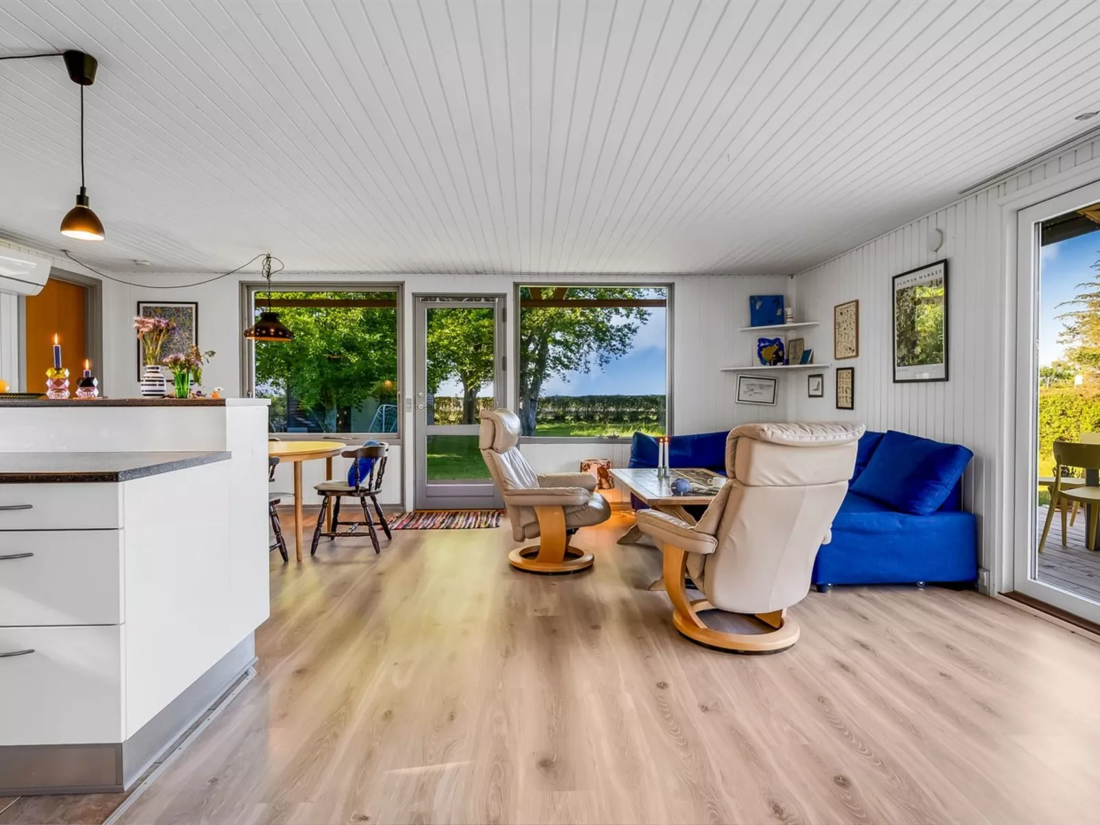 "Meglena" - 250m from the sea-Binnen