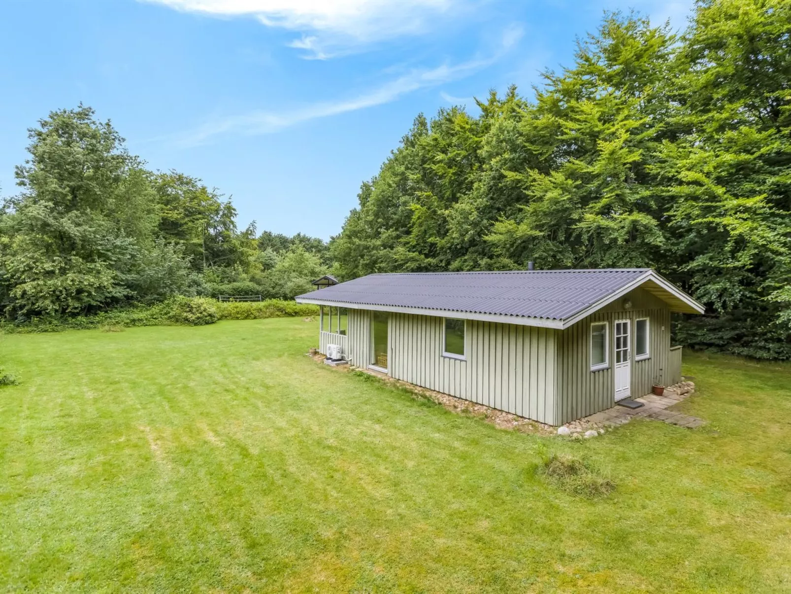 "Göran" - 30km from the sea-Buiten