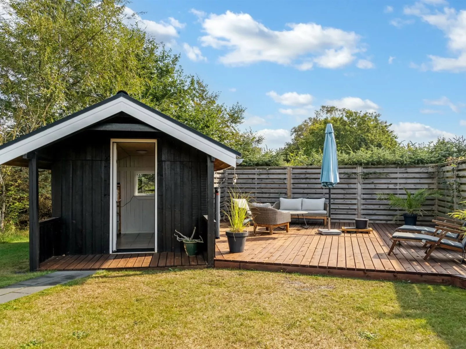 "Legolas" - 880m from the sea-Buiten