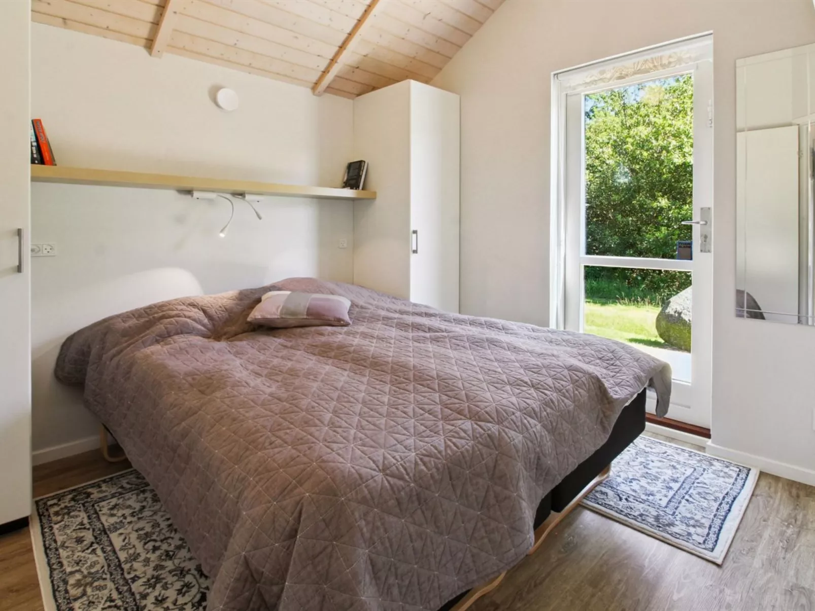 "Alimpij" - 30km from the sea-Binnen