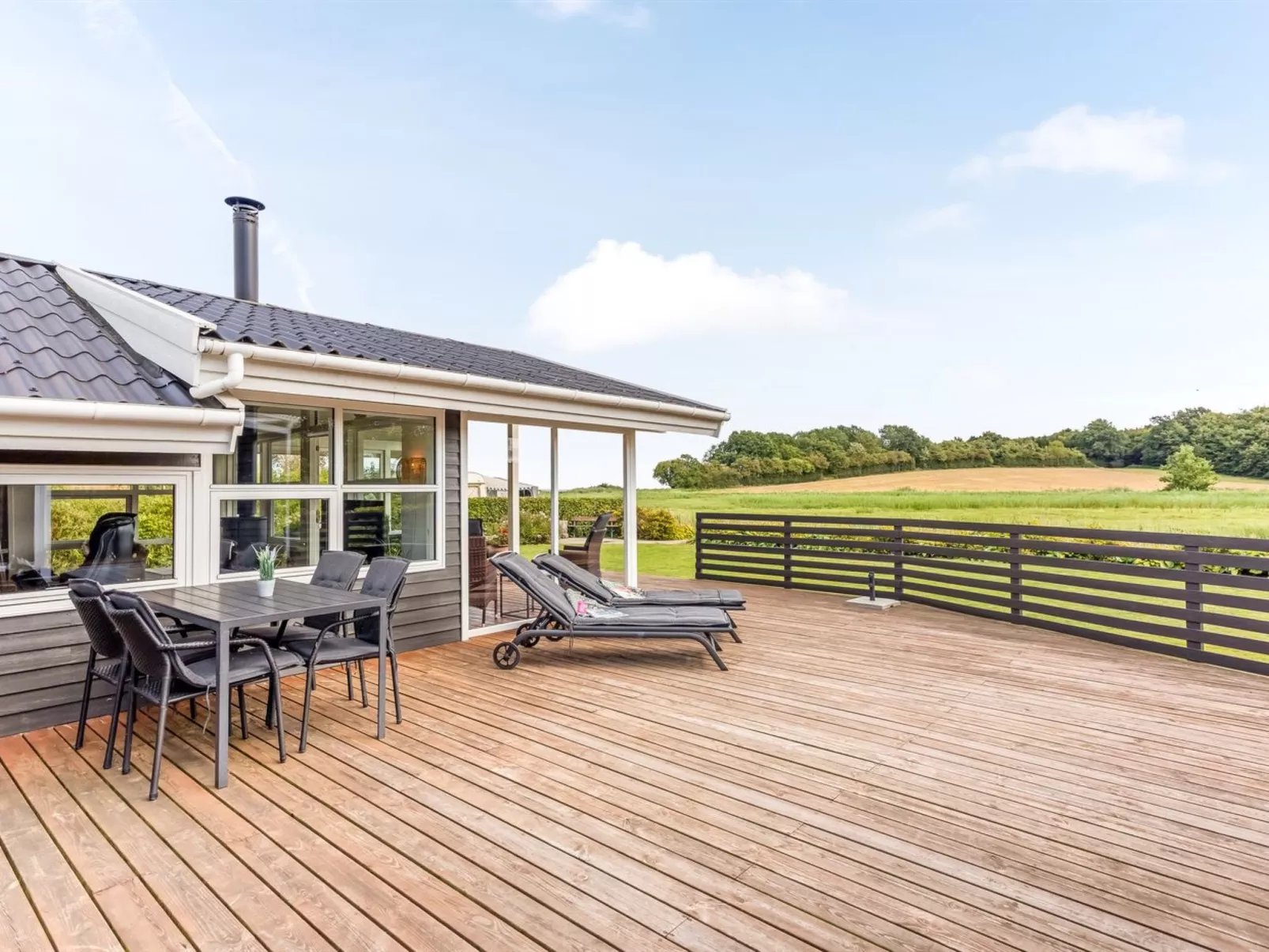 "Eisa" - 75m from the sea-Buiten