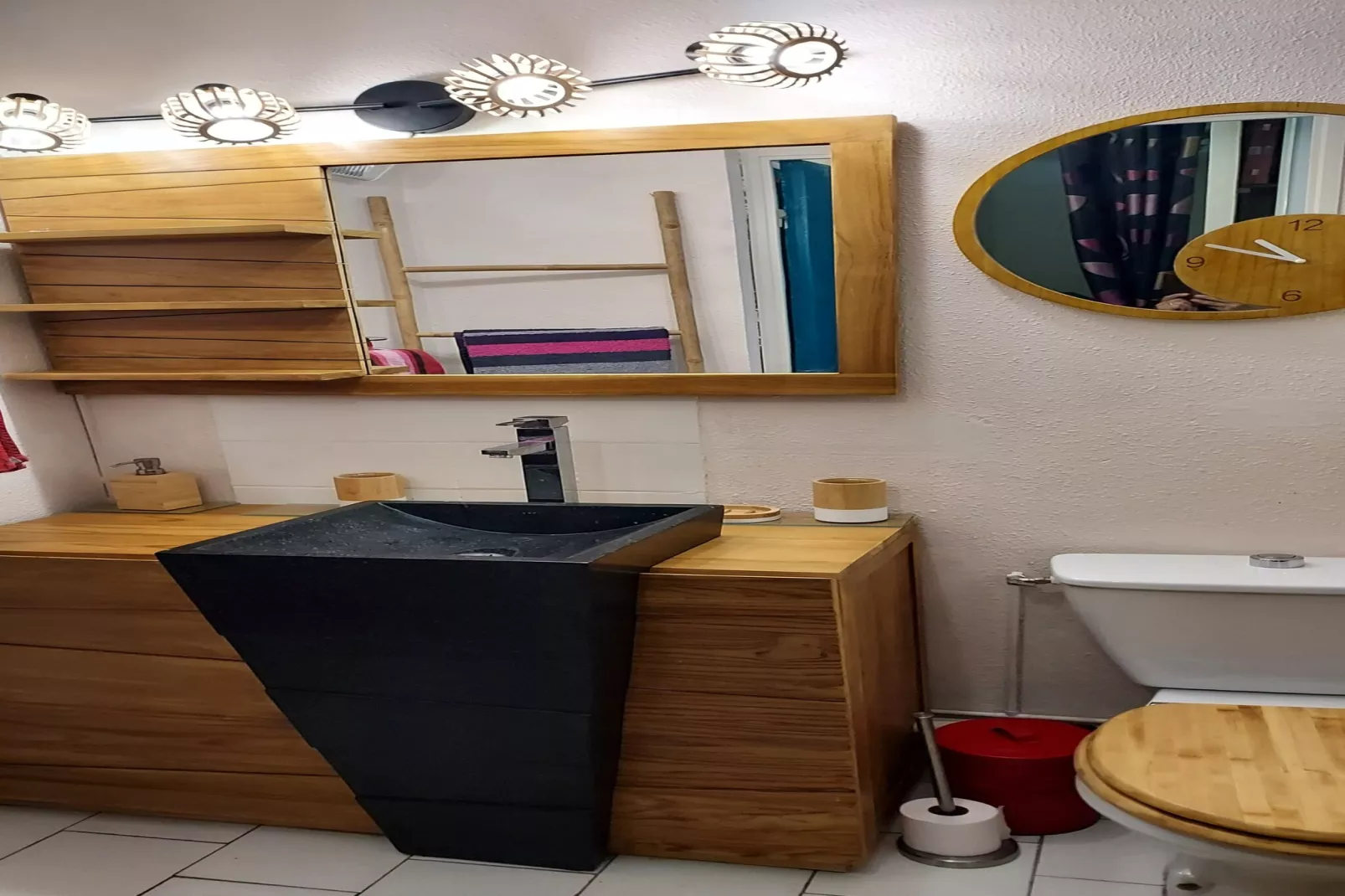 Les Floralies II N°3376 - 2P4-Badkamer