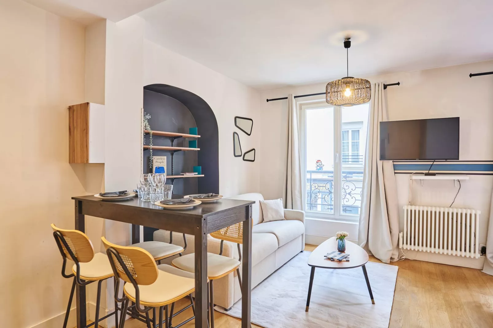 RIVOLI 2 NEW-Niet-getagd