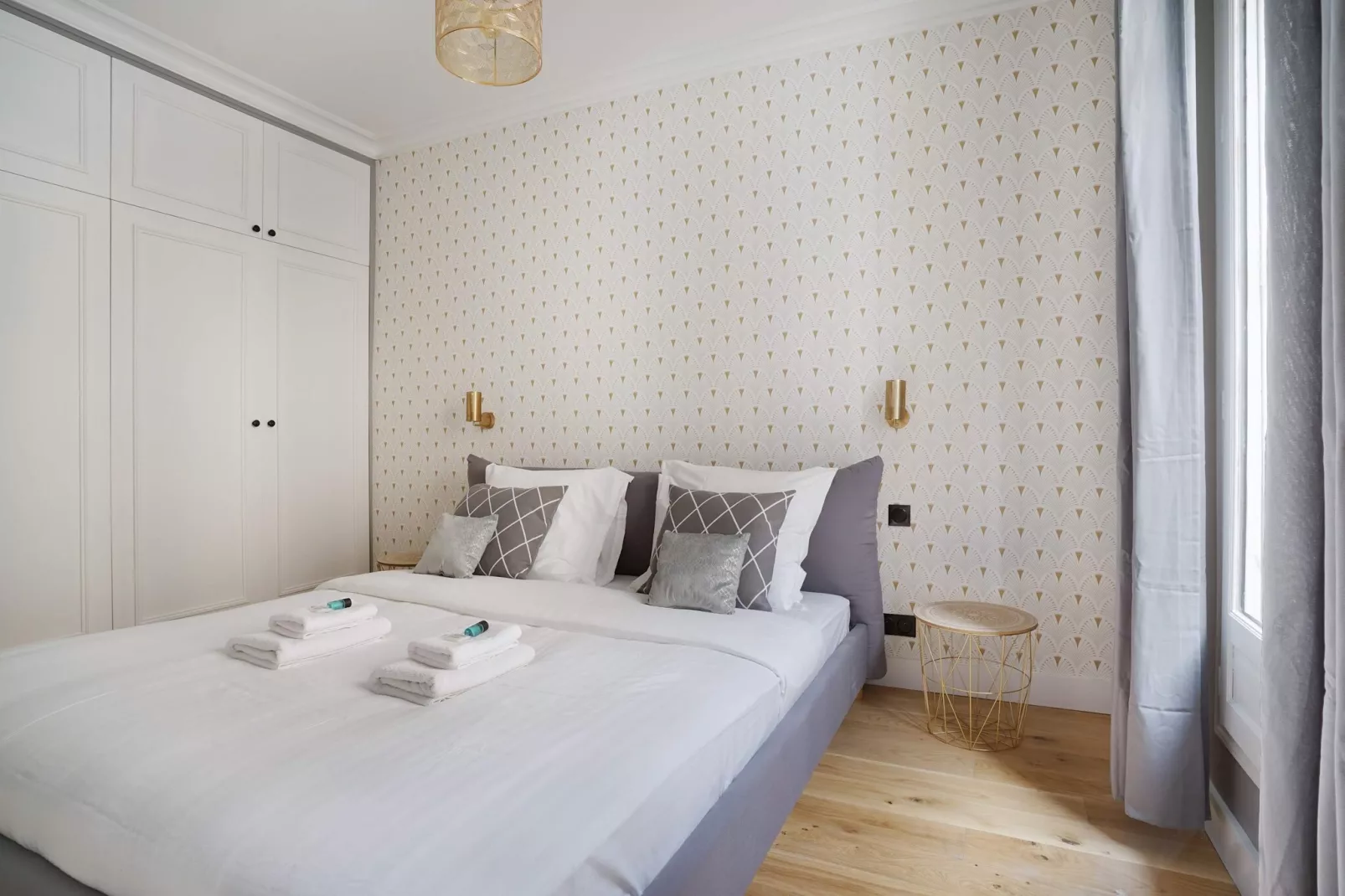 ISLY 1 NEW-Niet-getagd