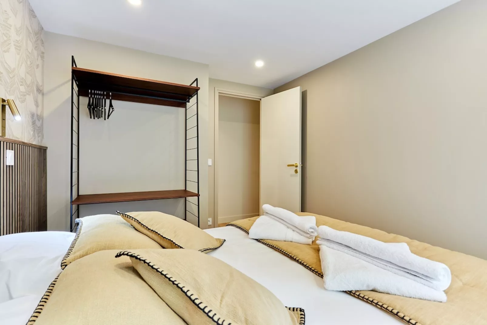 AVRON 2 NEW-Niet-getagd