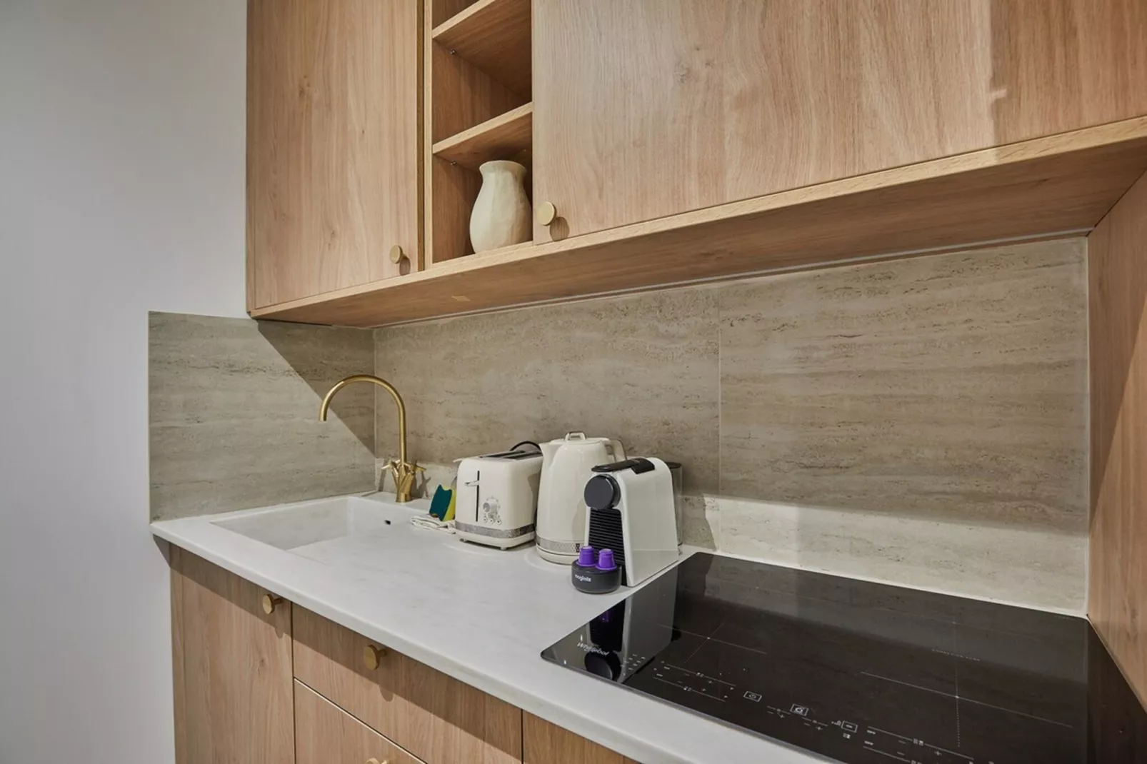 BELLEVILLE 1 NEW-Niet-getagd