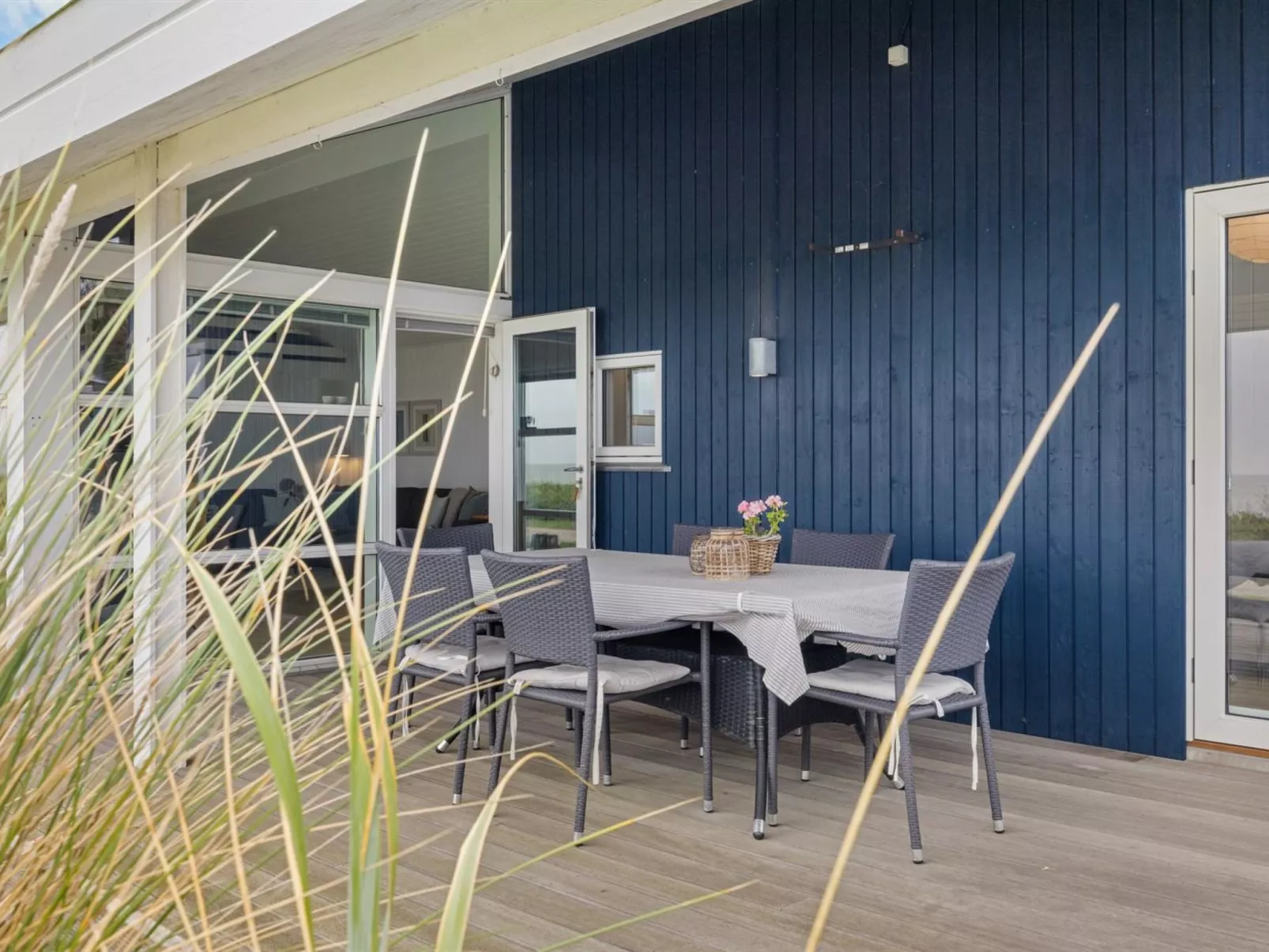 "Gertje" - 20m from the sea-Buiten