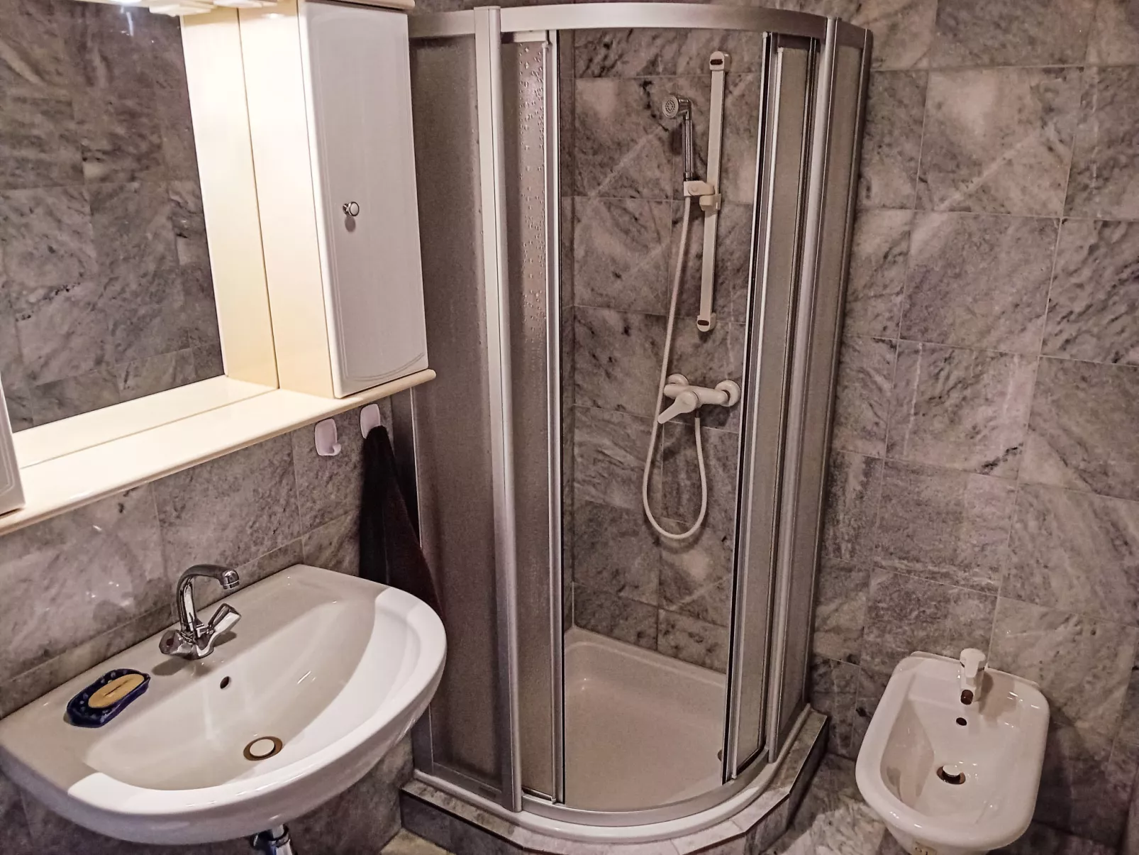 Haus direkt am Ossiacher See-Binnen