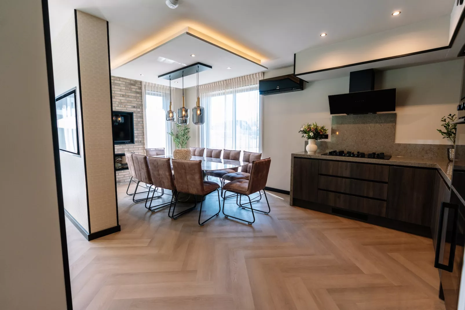 Villa Watergloed | 10 personen-Eetkamer