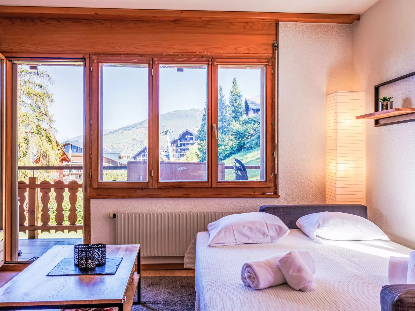 Ambassador 1/6-Binnen