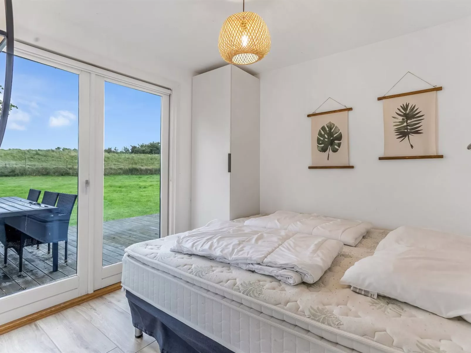 "Litle" - 30m from the sea-Binnen