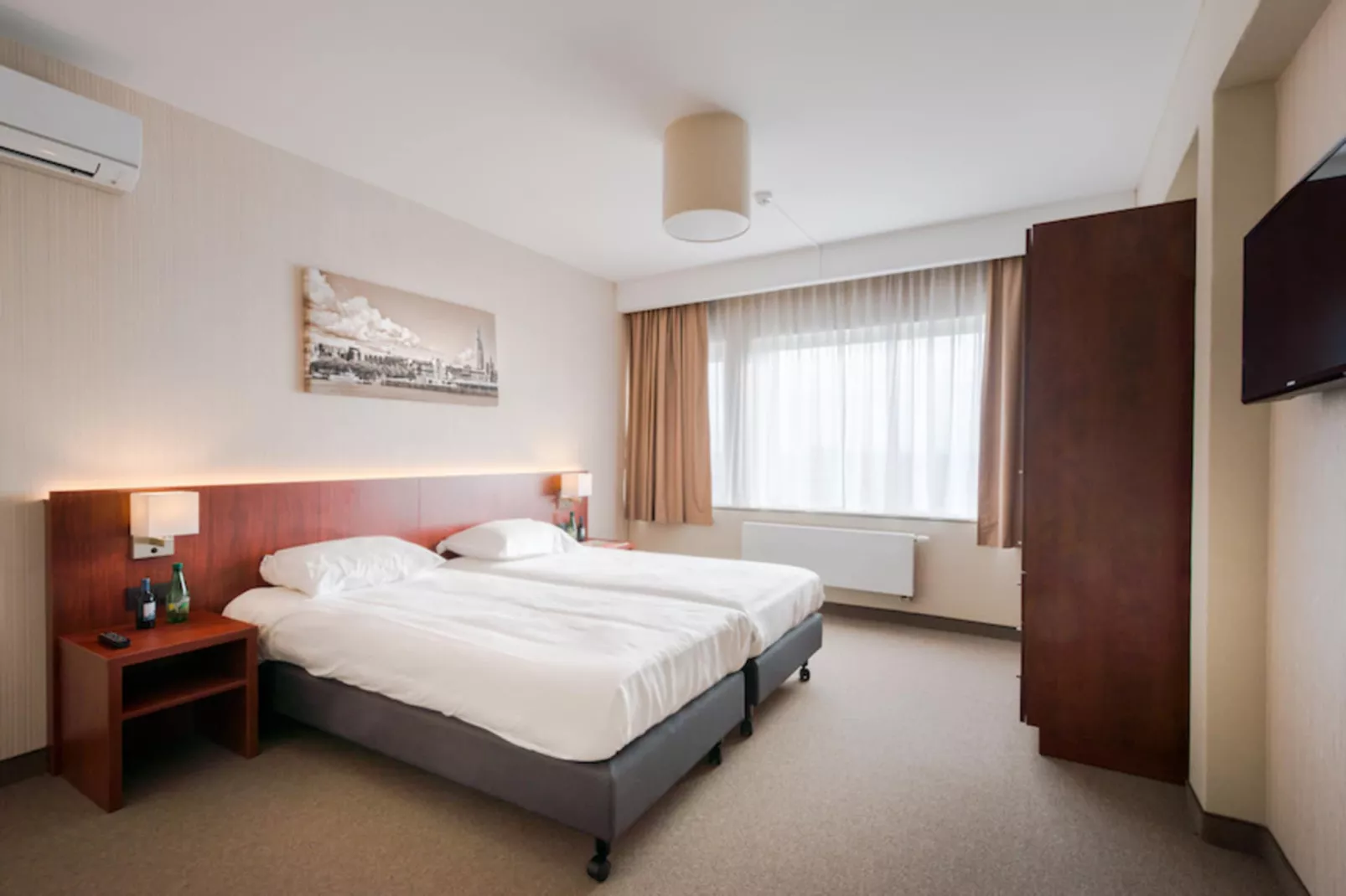ARASS HOTEL & BUSINESS FLATS - Apartment Duplex standard-Slaapkamer