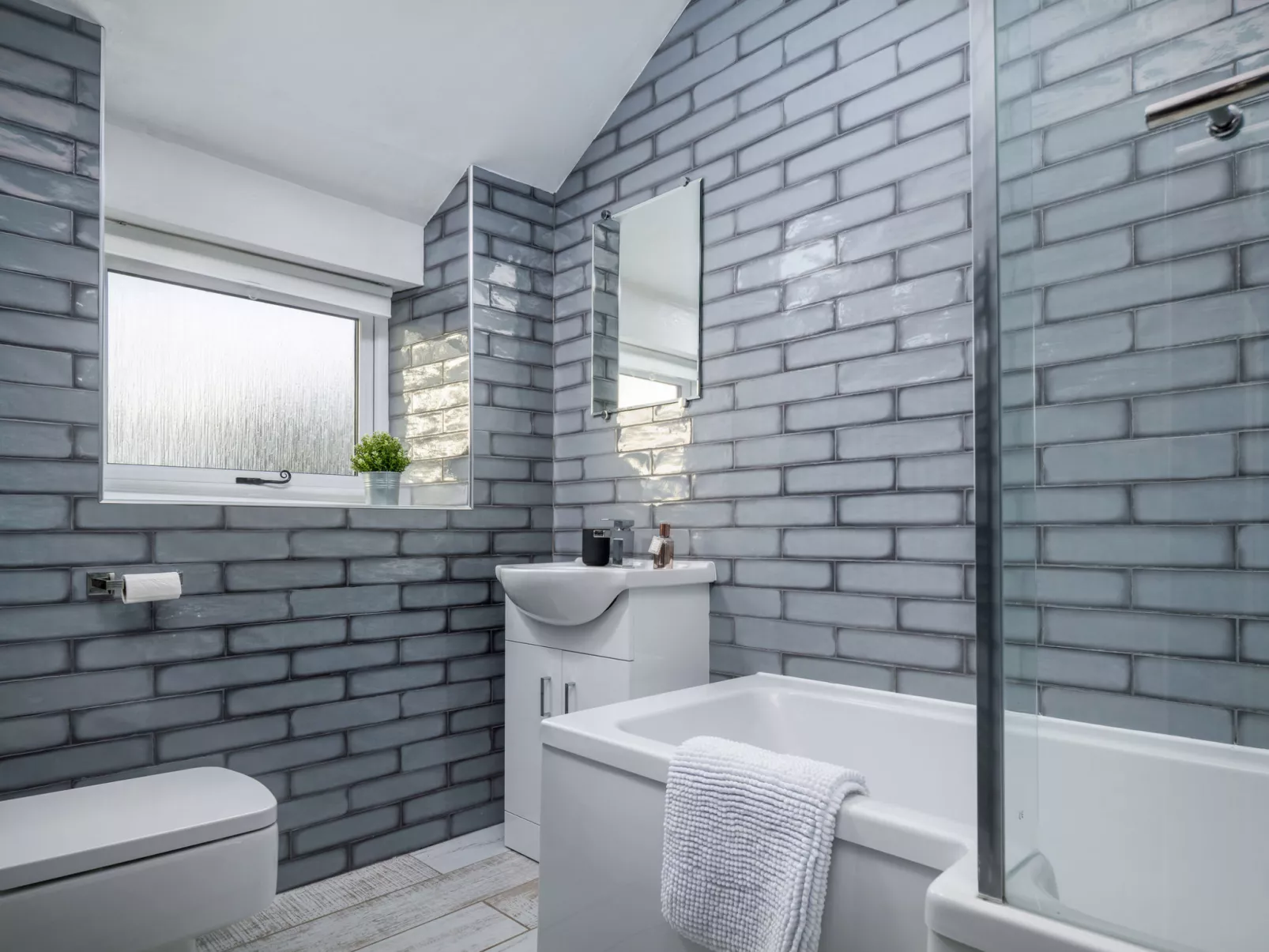 Esmor Cottage-Binnen