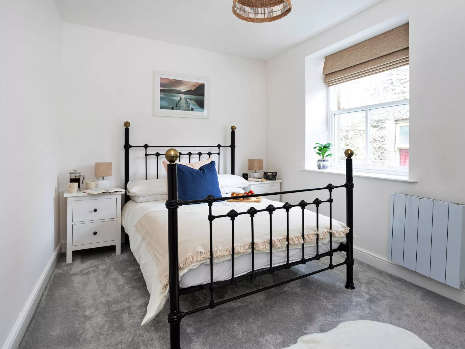 Courtyard Cottage-Binnen