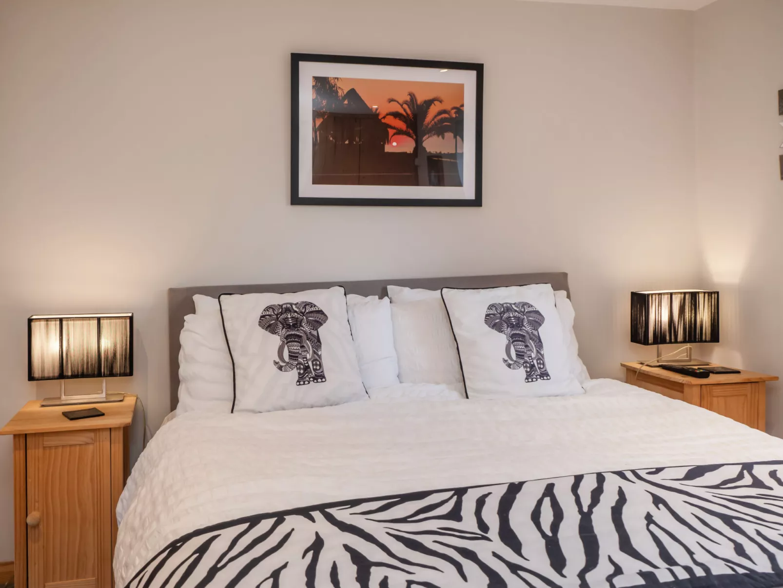 Pottles Cottage-Binnen