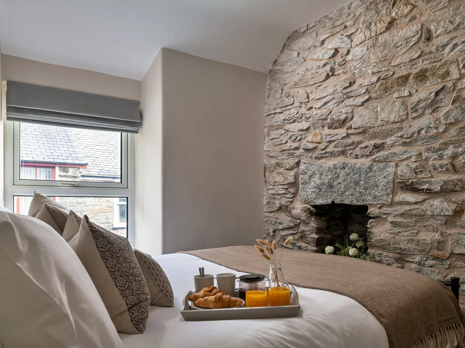 Bwthyn Llechi (Slate Cottage)-Binnen