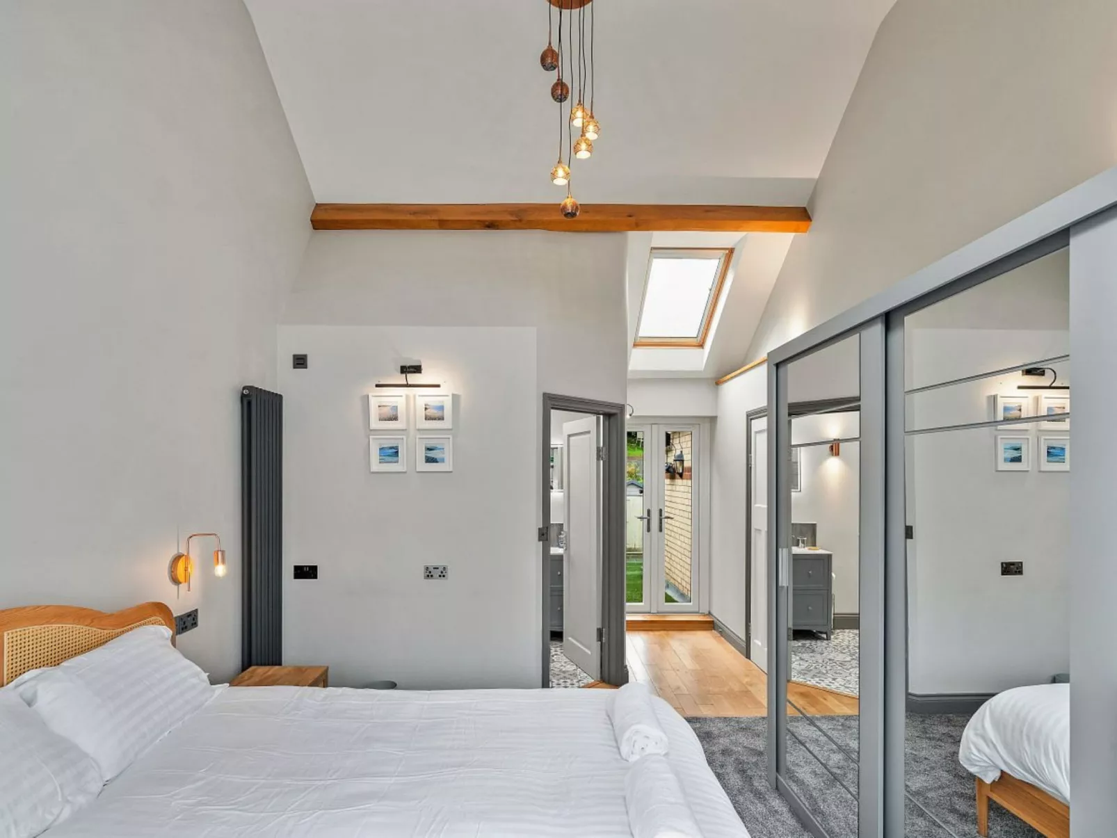 The Lamb Park Lookout-Buiten