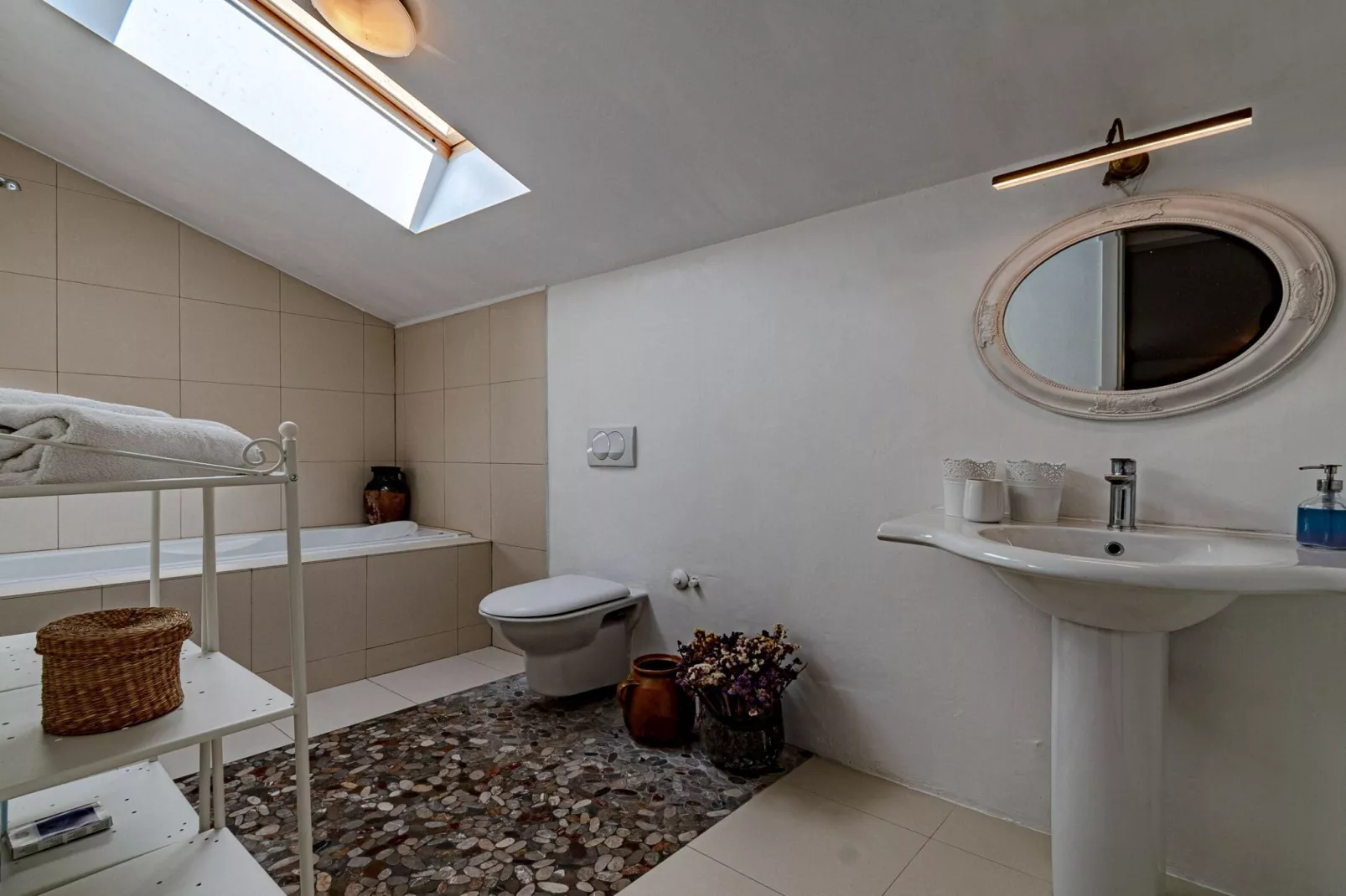 Stone House Anfitrite - Two Bedroom Villa with Private Pool and Terrace-Badkamer