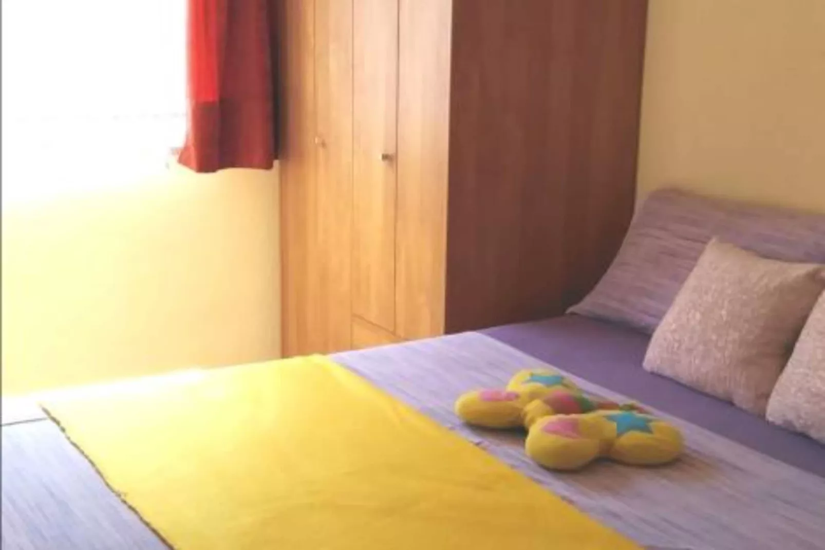 Three-Bedroom Apartment-Slaapkamer