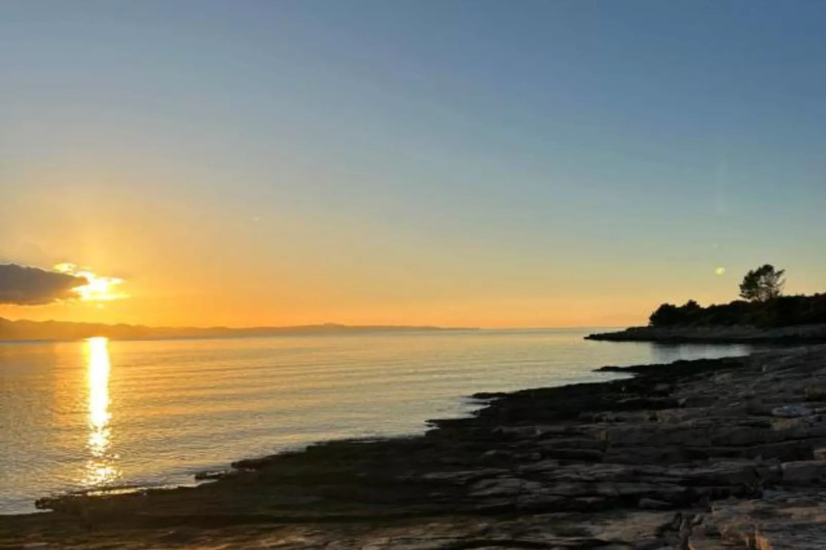 Hotel Pansion Villa Antonio - Two Bedroom Suite with Balcony and Garden View 17-Sfeer