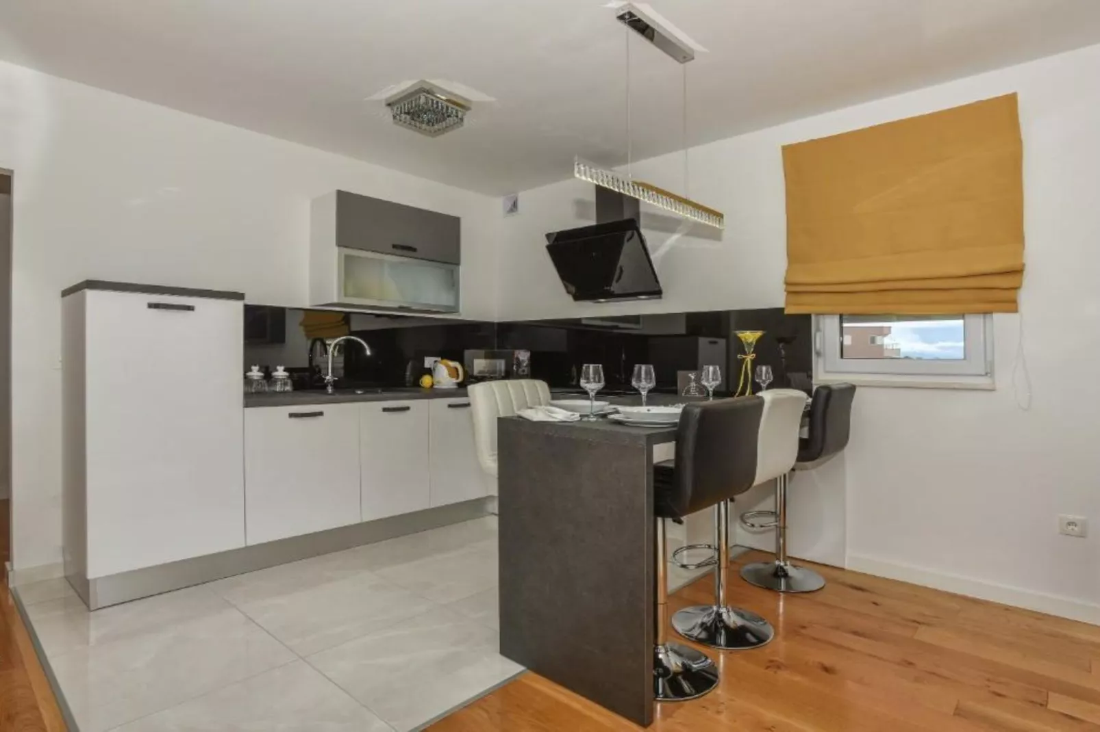 Apartment Hani 1 - One Bedroom Apartment With Balcony And Sea View-Keuken