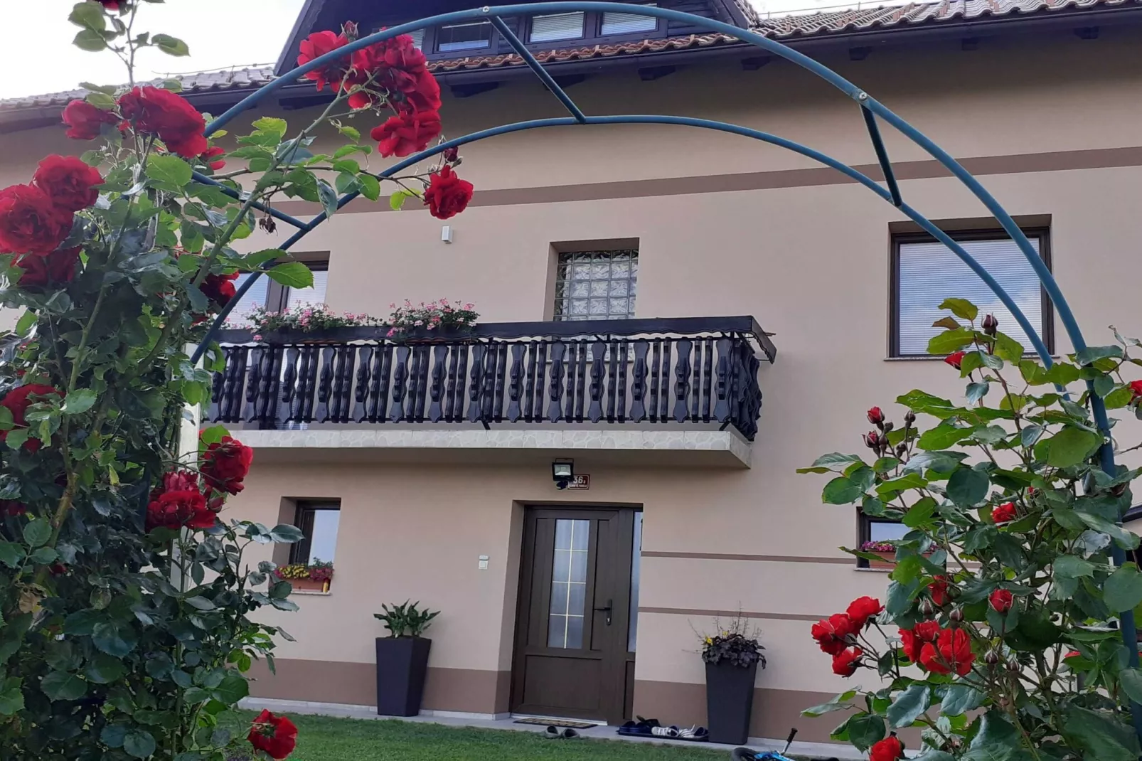 Comfortable Zreče Apartment with Playground and Private Parking, Ideal for Families - One Bedroom Apartment-Buitenlucht