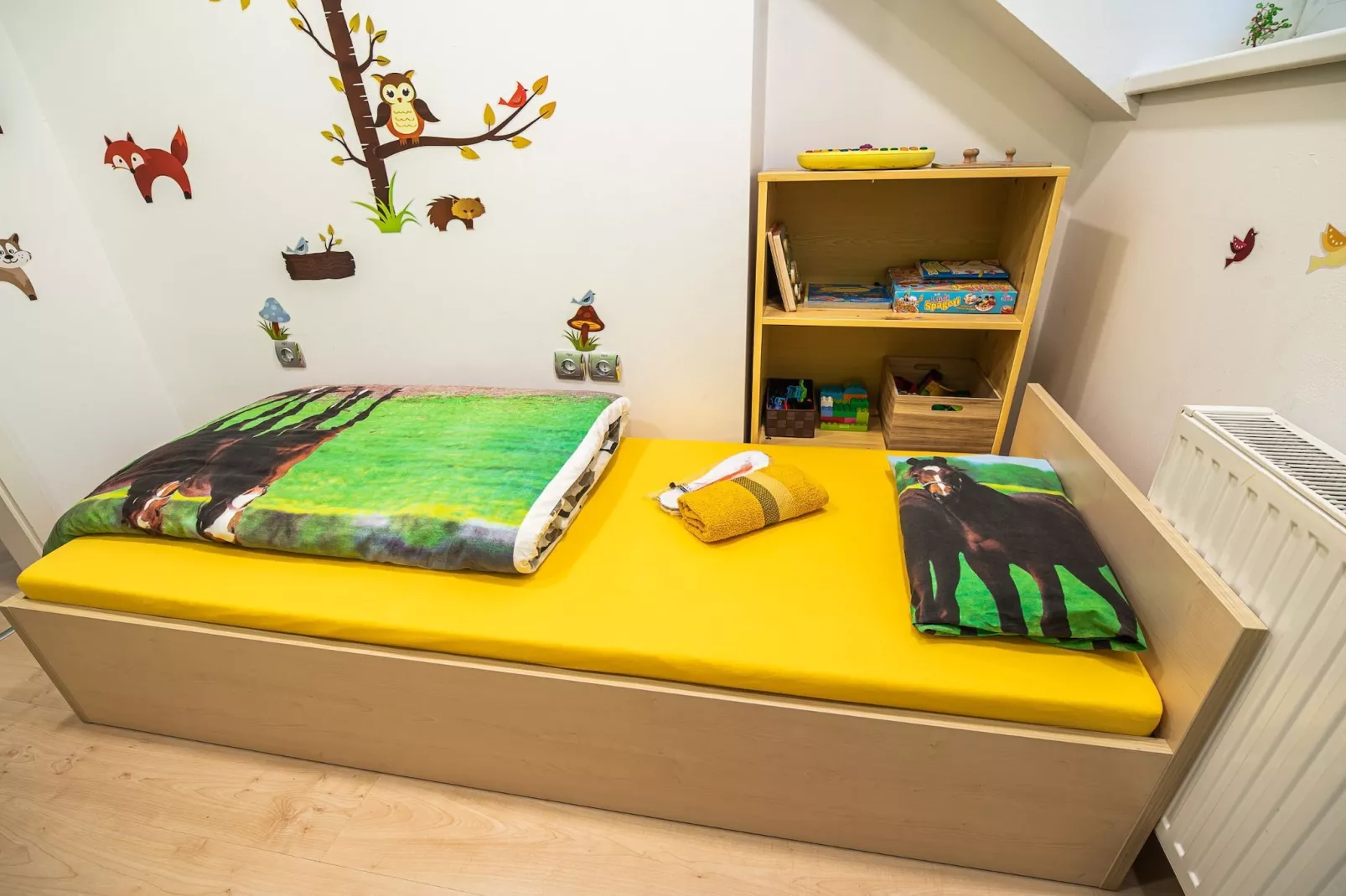 Elegant and Stylish Retreat Apartments with Terrace - Three Bedroom Apartment with Terrace-Slaapkamer