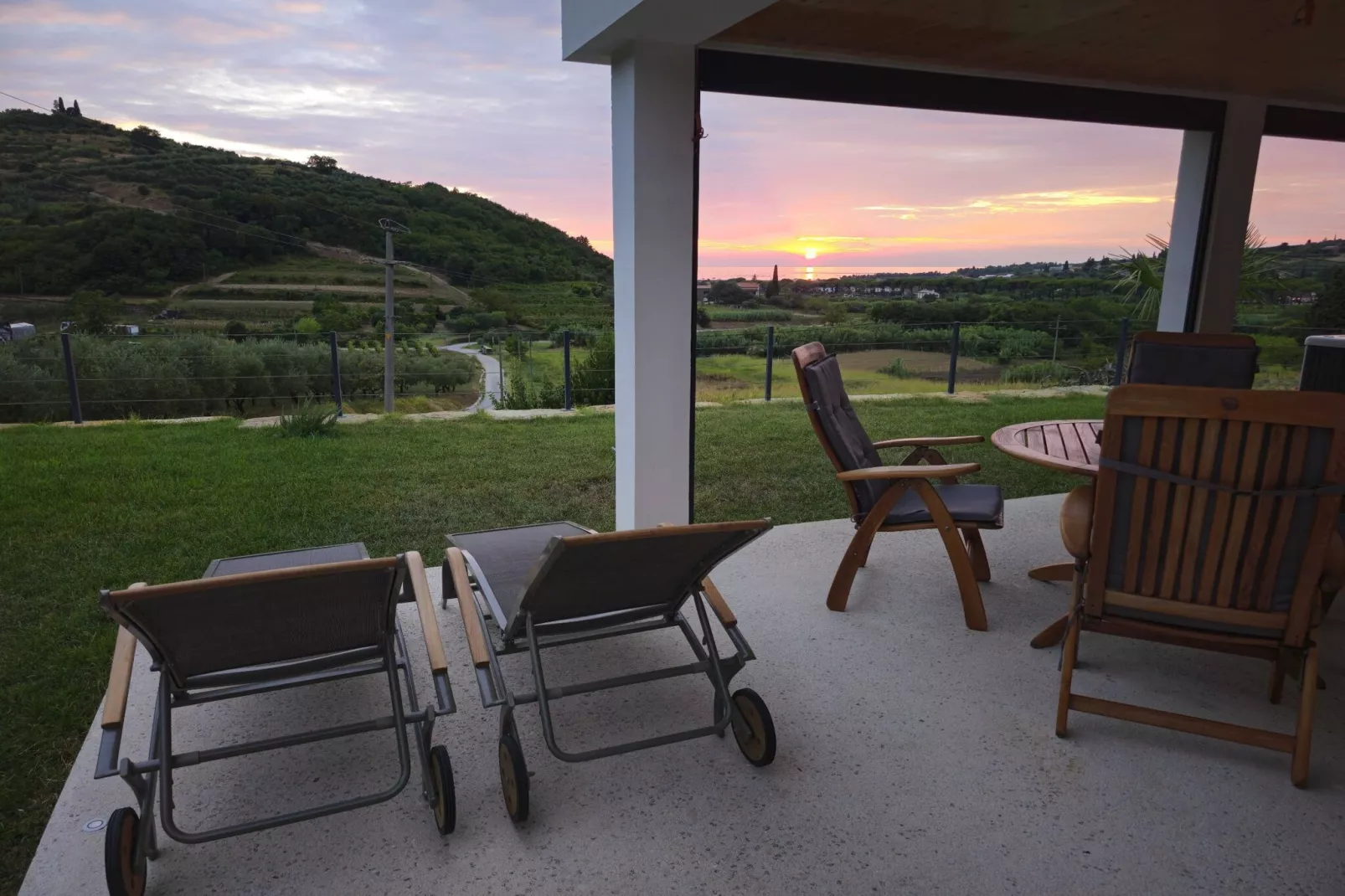 Portoroz Apartment with Sea View and Hot-Tub - One Bedroom Apartment with Sea View and Terrace-Buitenlucht