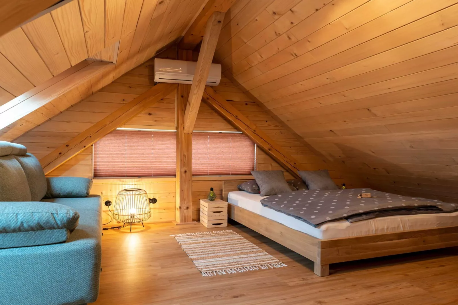 Echo Valley Hillside Holiday Home with Sauna - Two Bedroom Holiday Home with Sauna-Slaapkamer