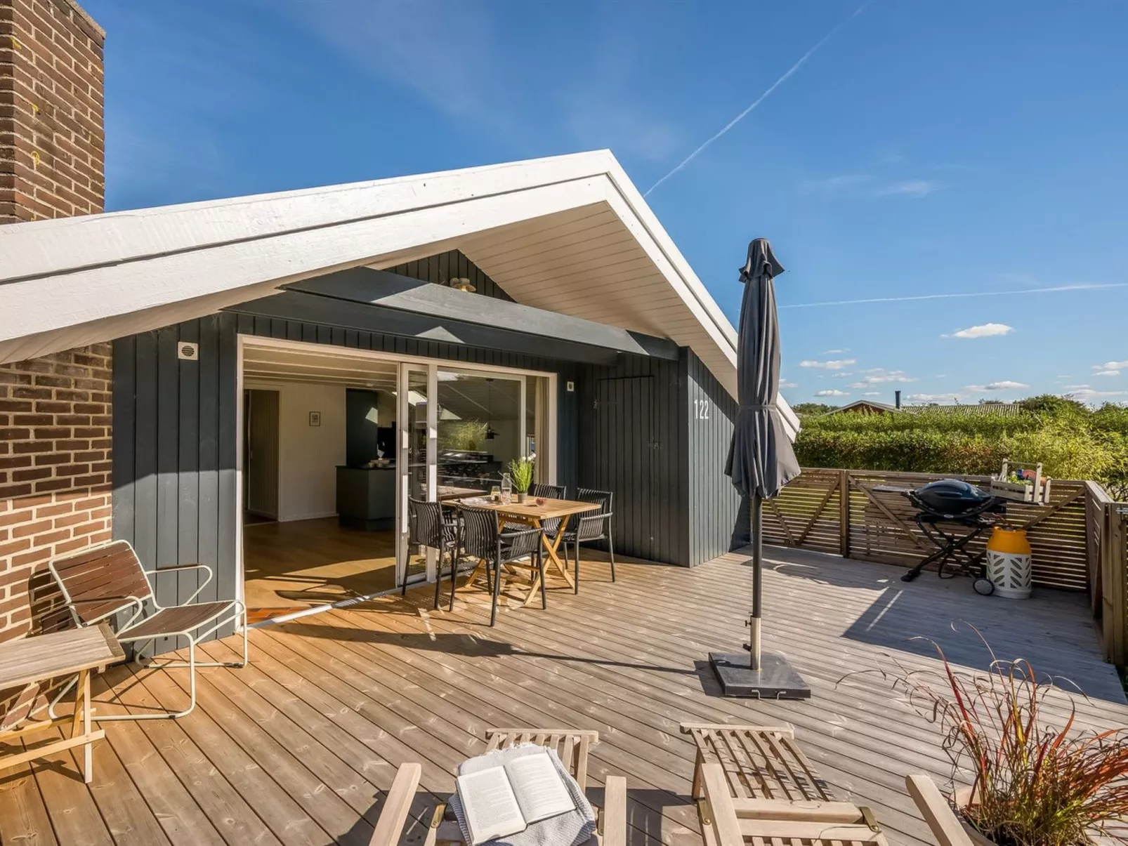 "Thamina" - 200m to the fjord-Buiten