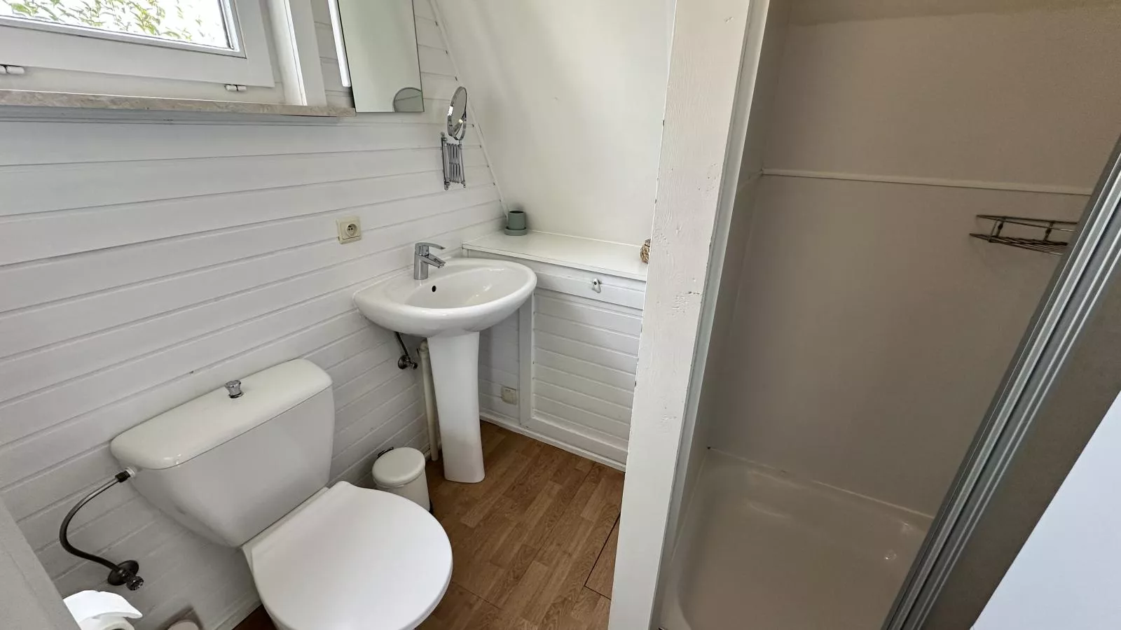 Duinhuisje H55-Badkamer