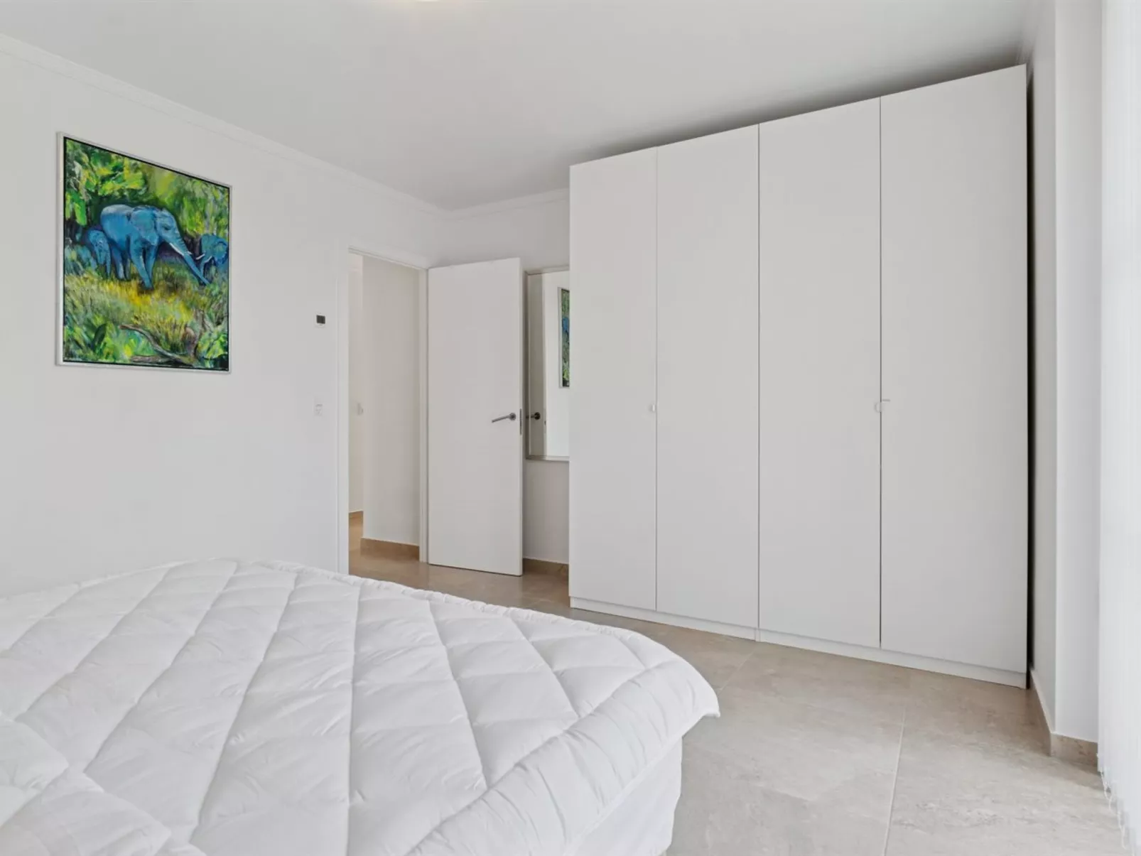 "Alvia" - 1.6km from the sea-Binnen