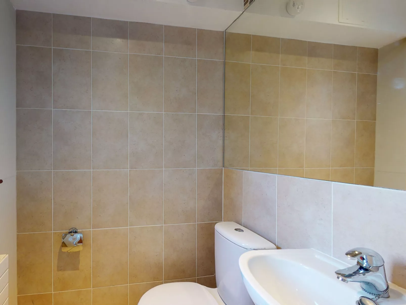 Castlemartyr Lodges (TR4) No 3 (2 Bed)-Binnen