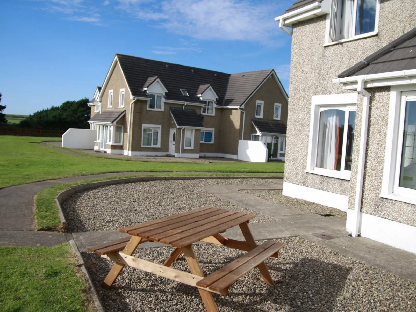 Moore Bay(TR4) HH No 14A-Buiten