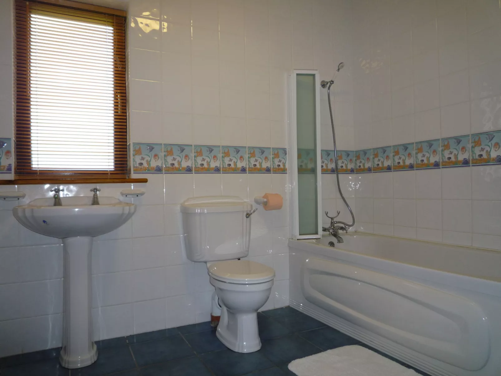 Galway Bay (TR4)Lodge-Binnen