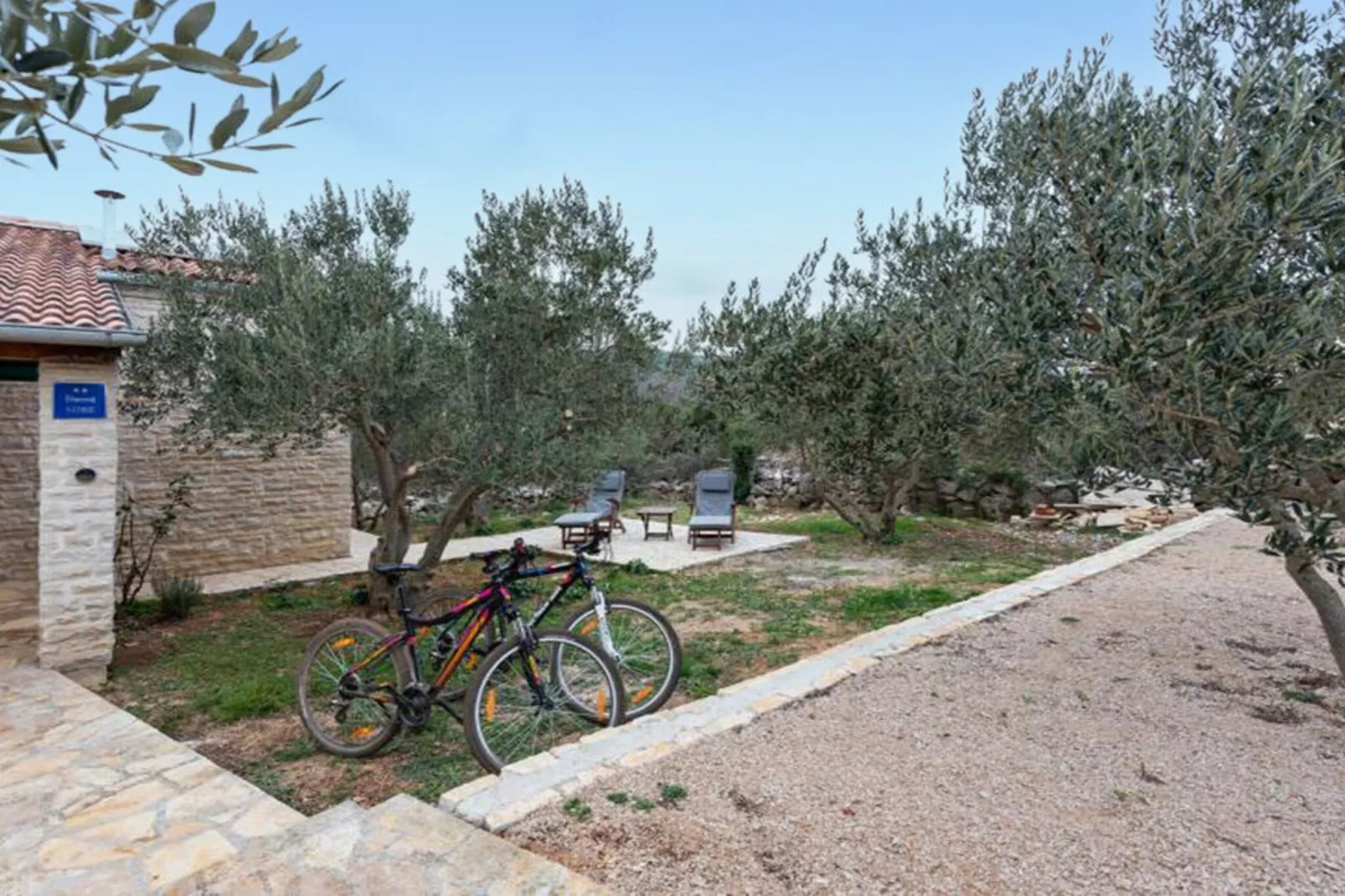 Holiday Home Pigmy Cormoran - One Bedroom House with Terrace  and Pool-Tuinen zomer