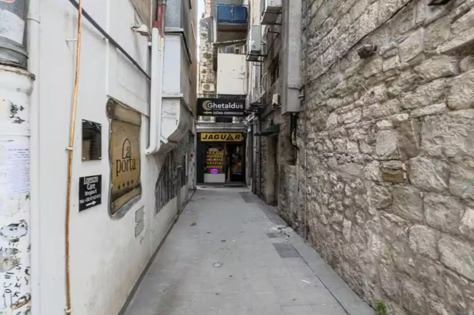 Silver Gate Rooms-Diocletian's Palace - Quardruple Room-Buitenlucht