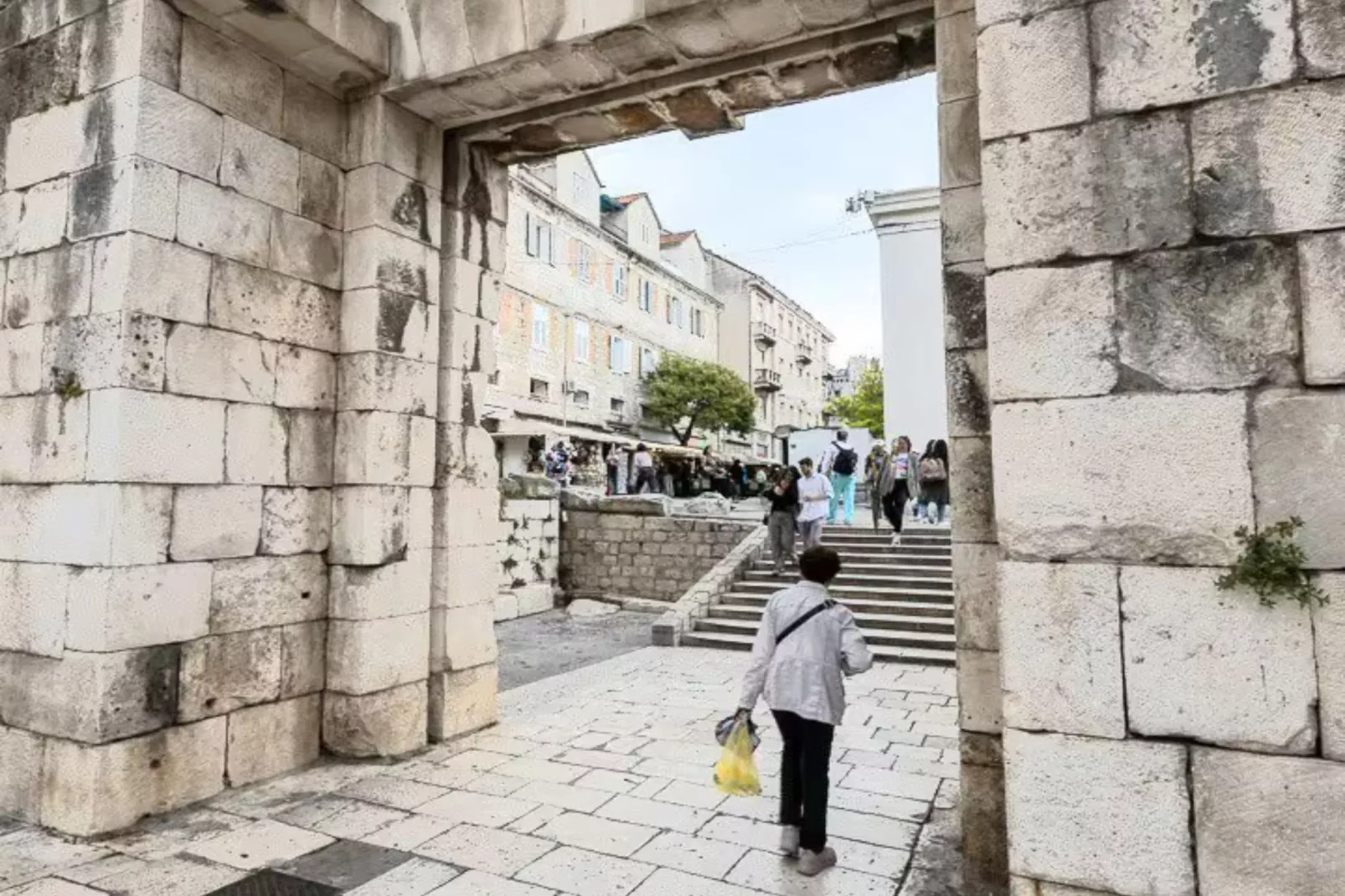 Silver Gate Rooms-Diocletian's Palace - Six-Bed Room-Buitenlucht