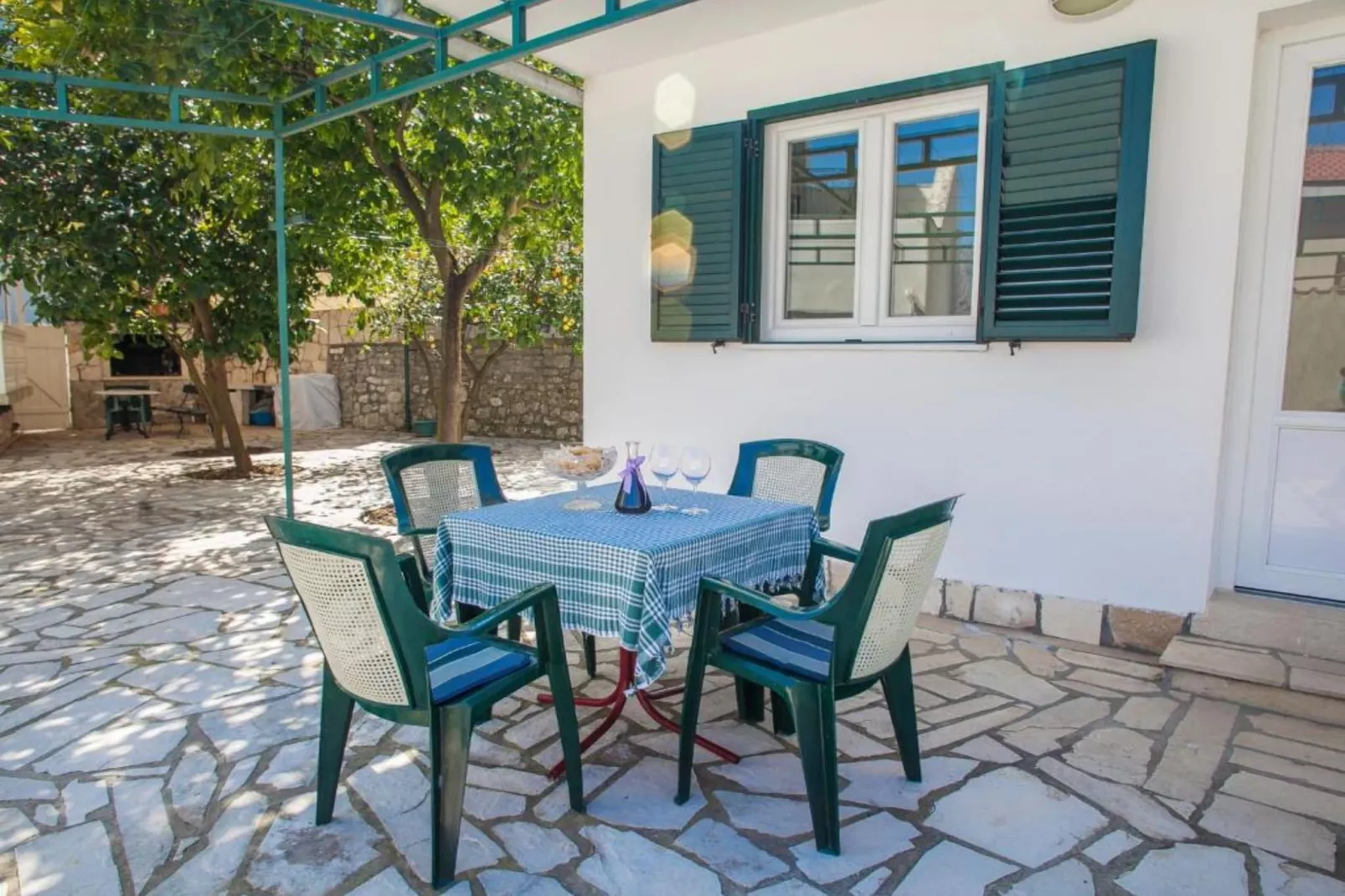 Charming Seaside Escape in Kotor - One Bedroom Apartment with Garden 3-Buitenlucht