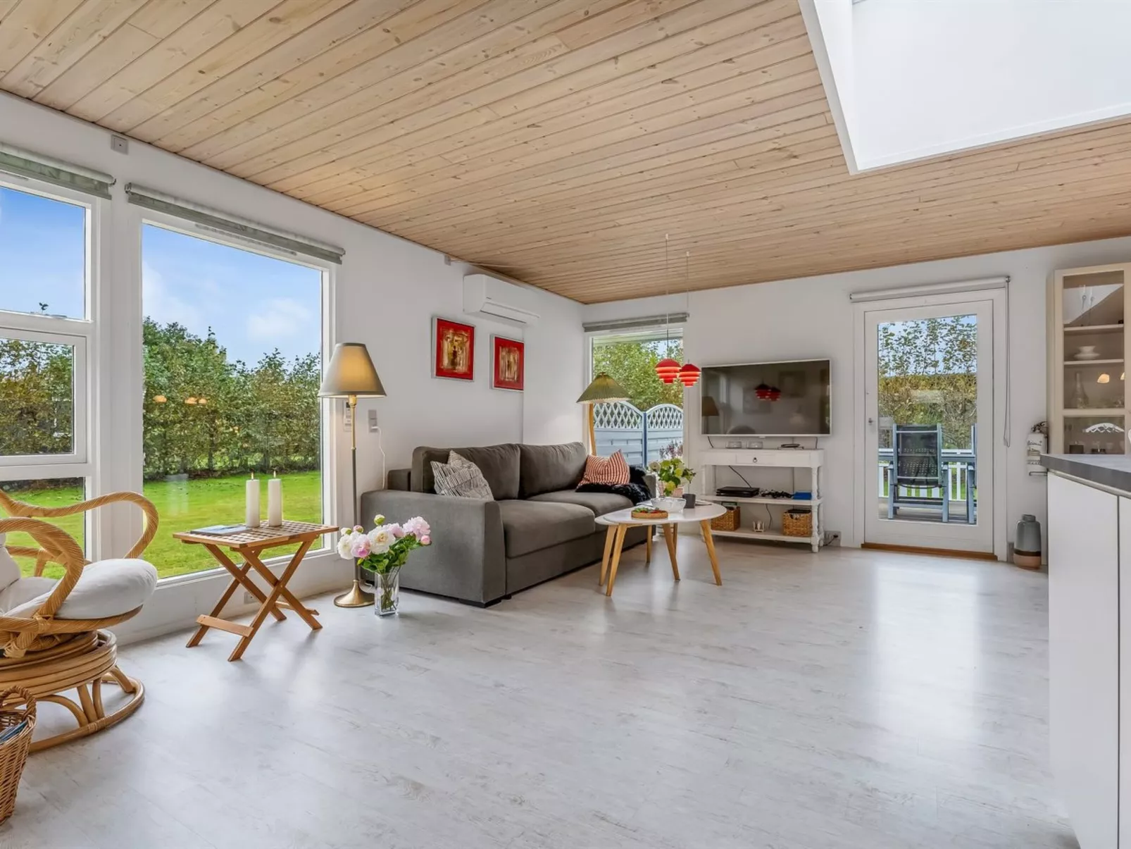 "Einari" - 500m from the sea-Binnen