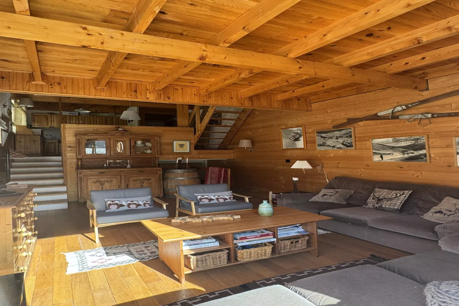 Les Pounchus D N°02 - 3P8-Woonkamer