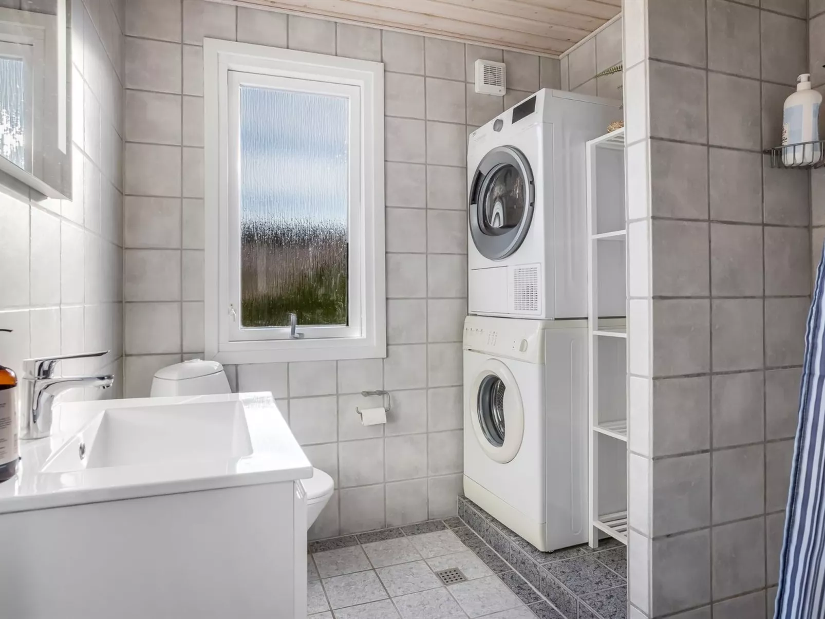 "Ali" - 500m from the sea-Binnen