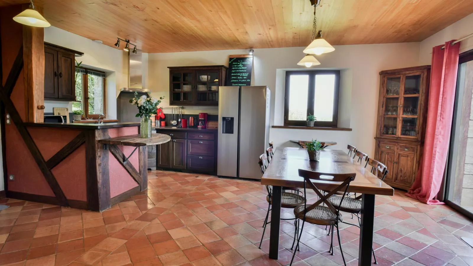 La Roque Haute-Eetkamer