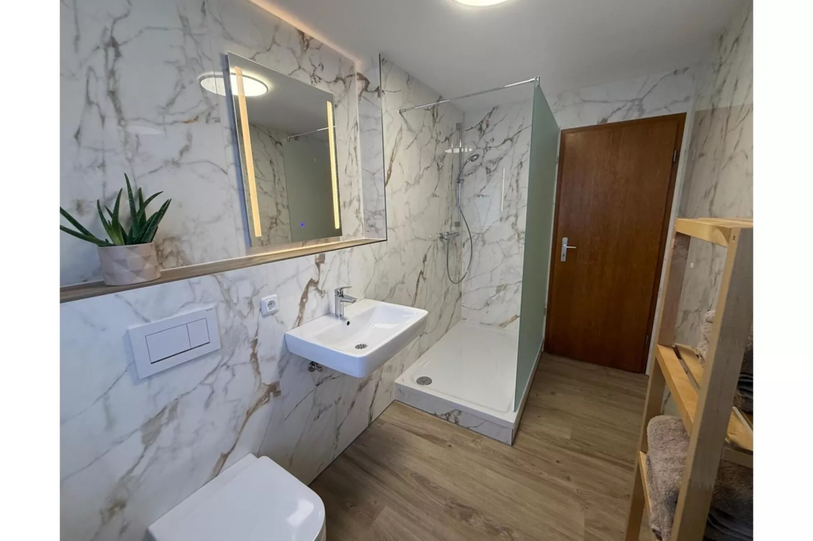 Ferienwohnung Elstra-Badkamer