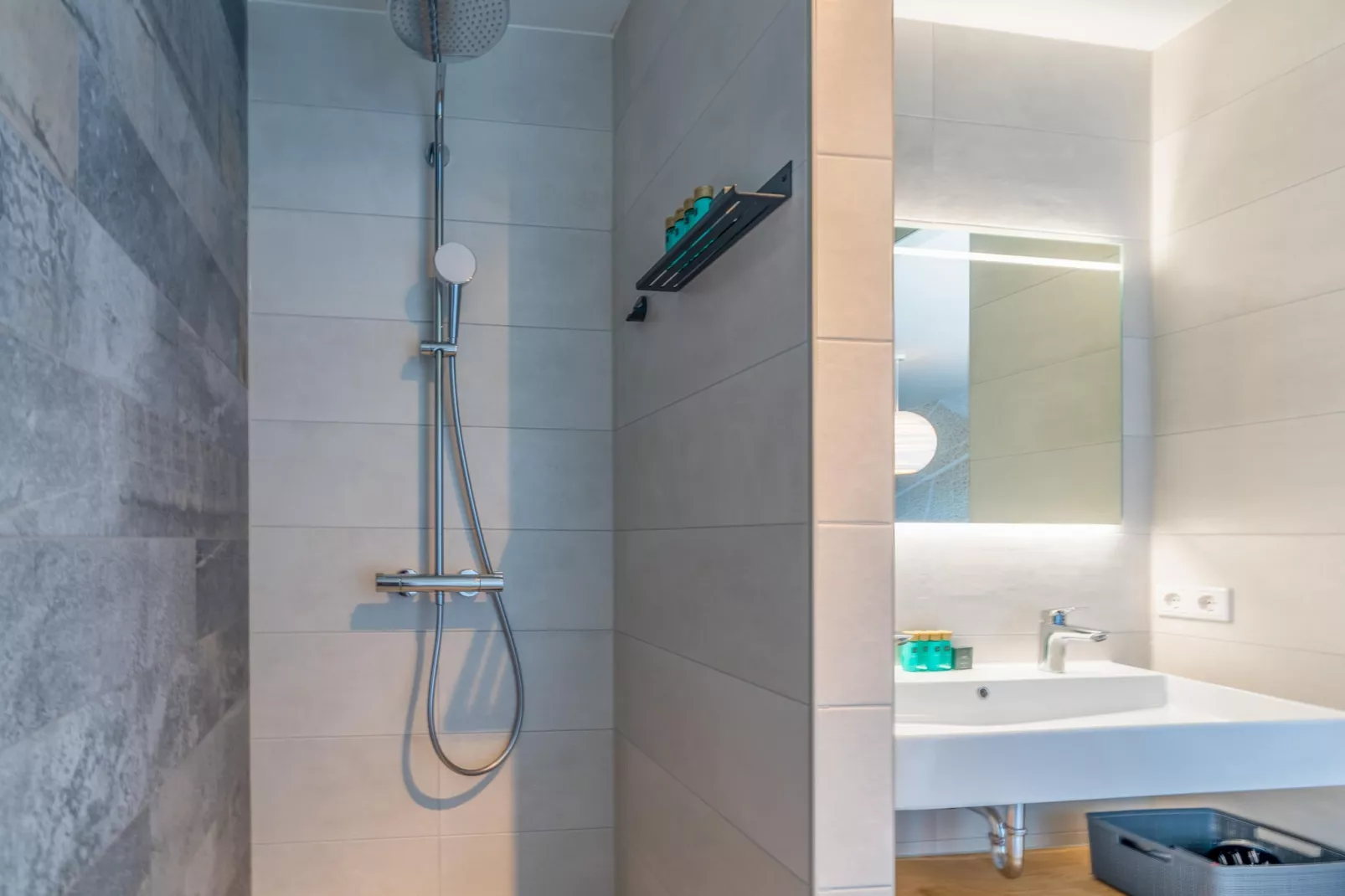 Waalburght 16-Badkamer