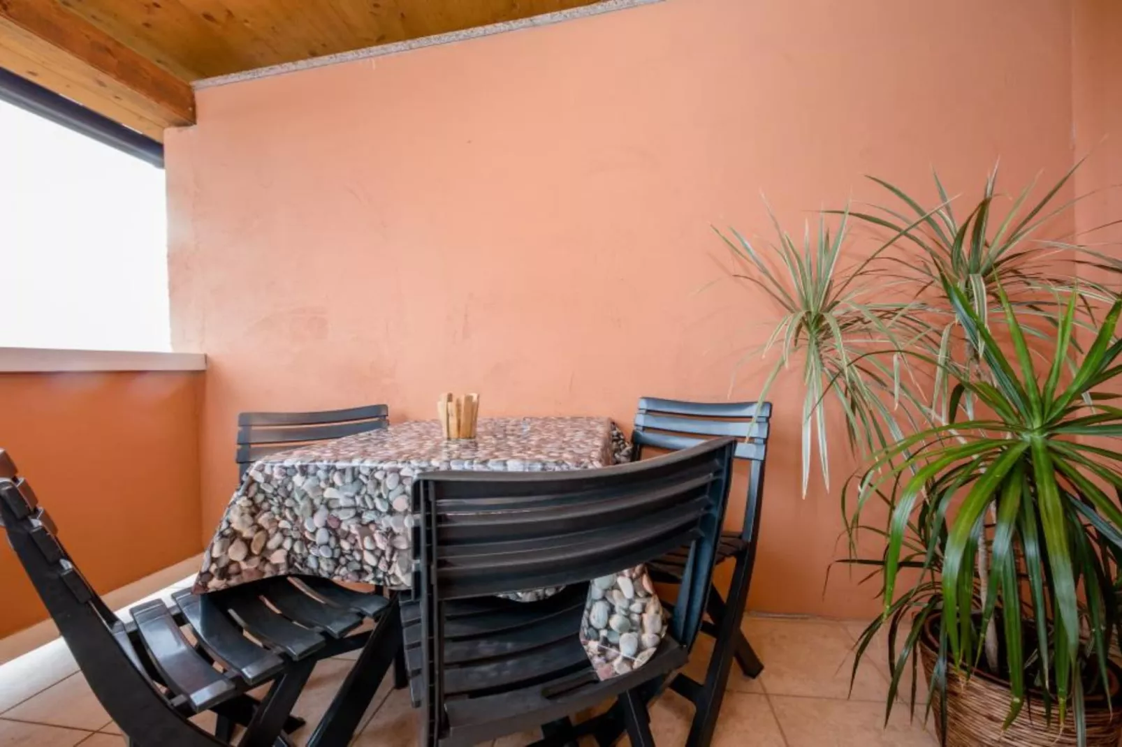 One Bedroom Apartment with Terrace 3-Terrasbalkon