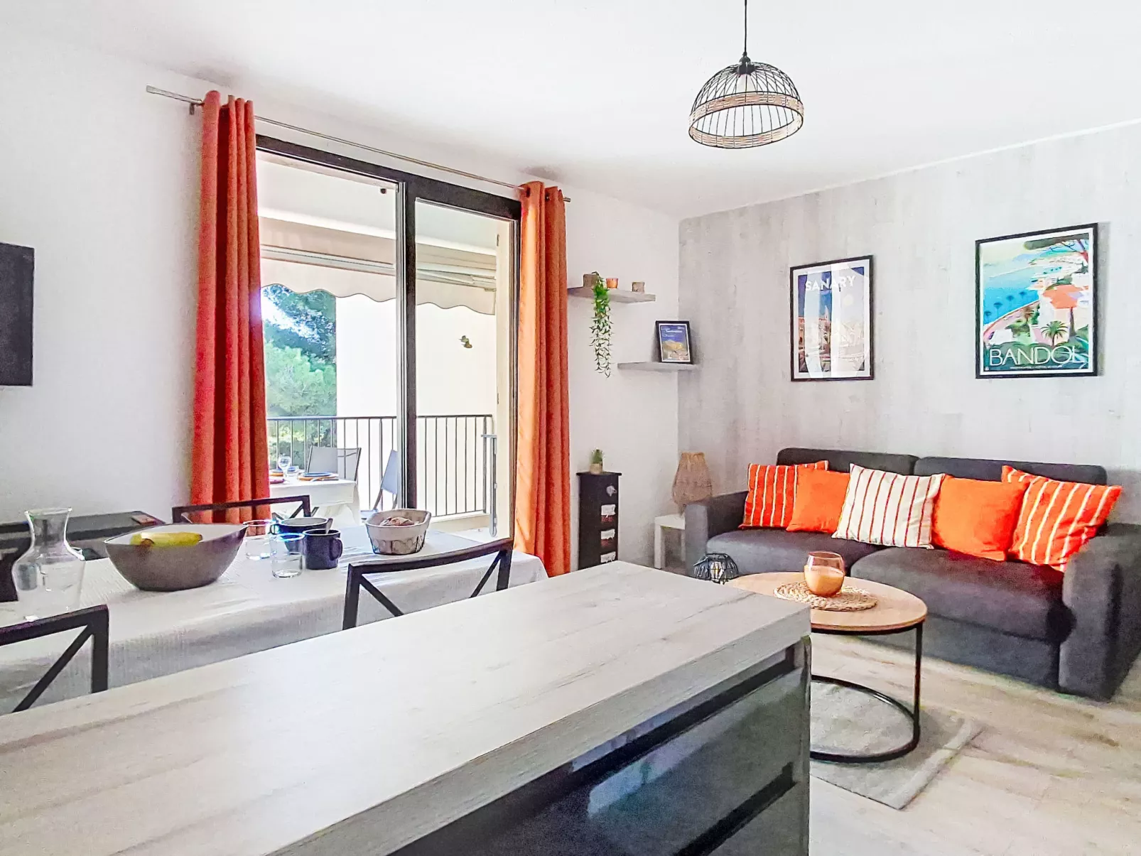 Le Luberon Loisirs-Binnen