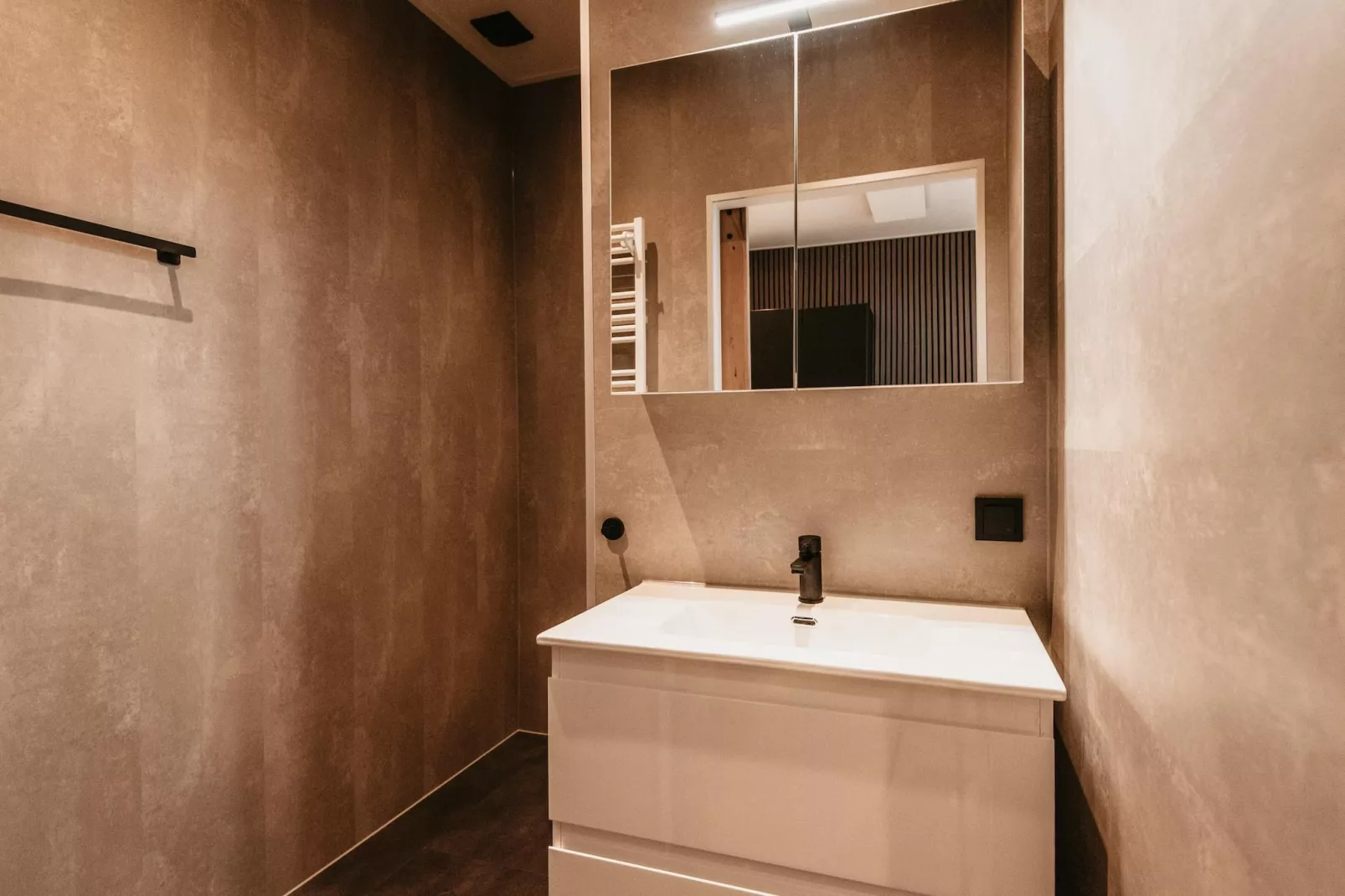 Chalet aan het Water - Betuwse Hofjes - 4P-Badkamer