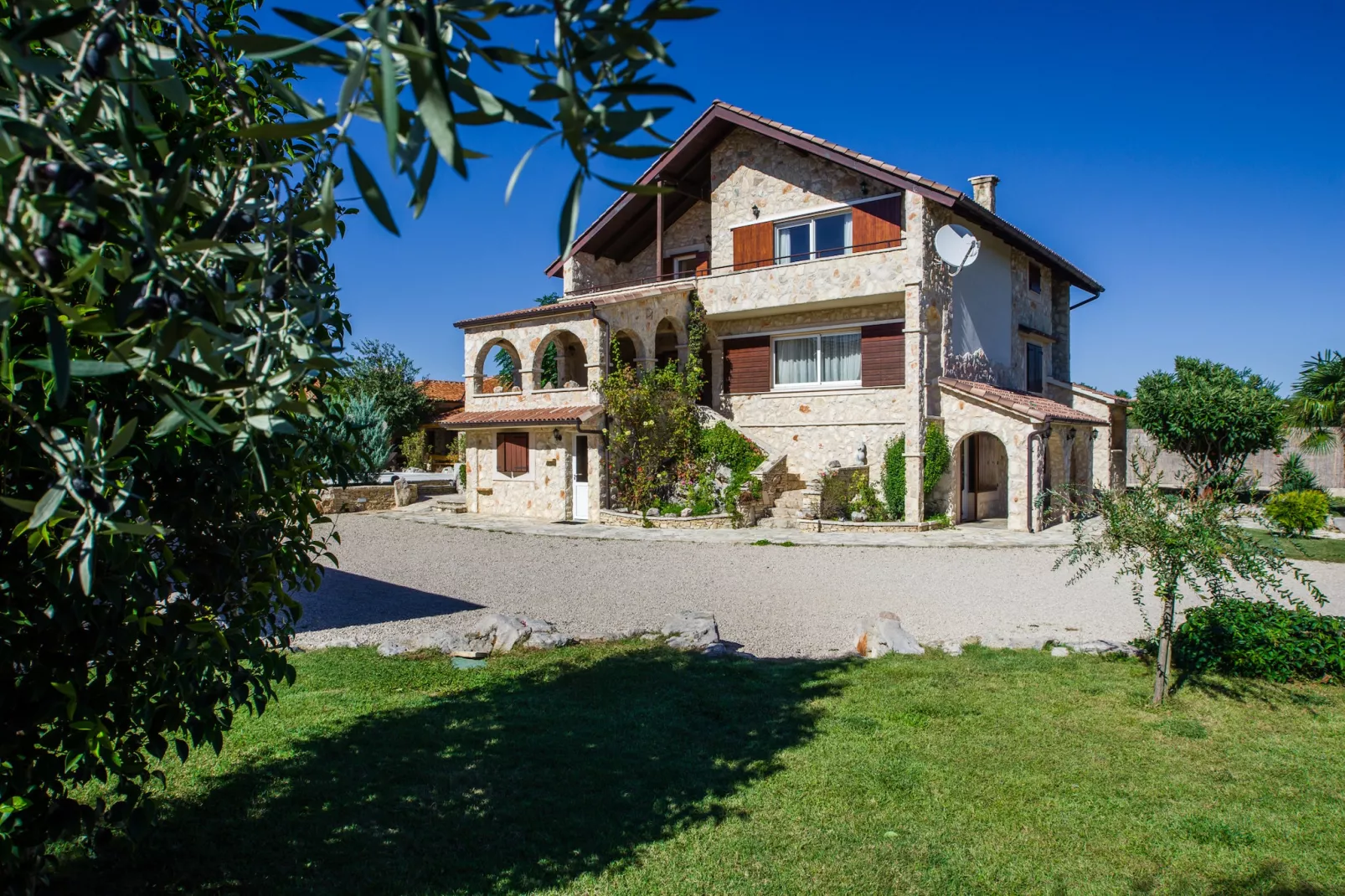 Villa Olea with private heated pool-Buitenkant zomer